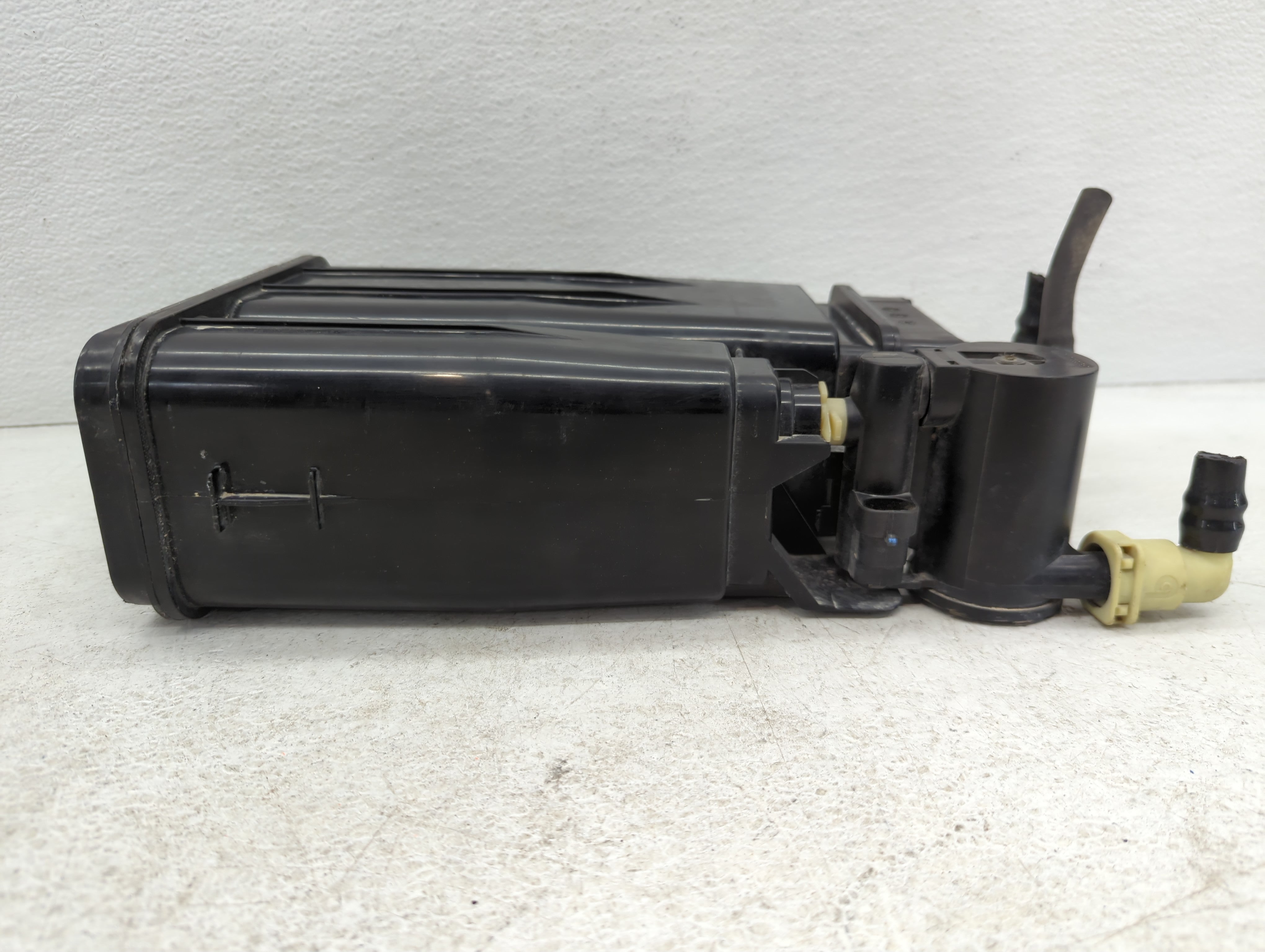 2018 Kia Sorento Fuel Vapor Charcoal Canister - Oemusedautoparts1.com