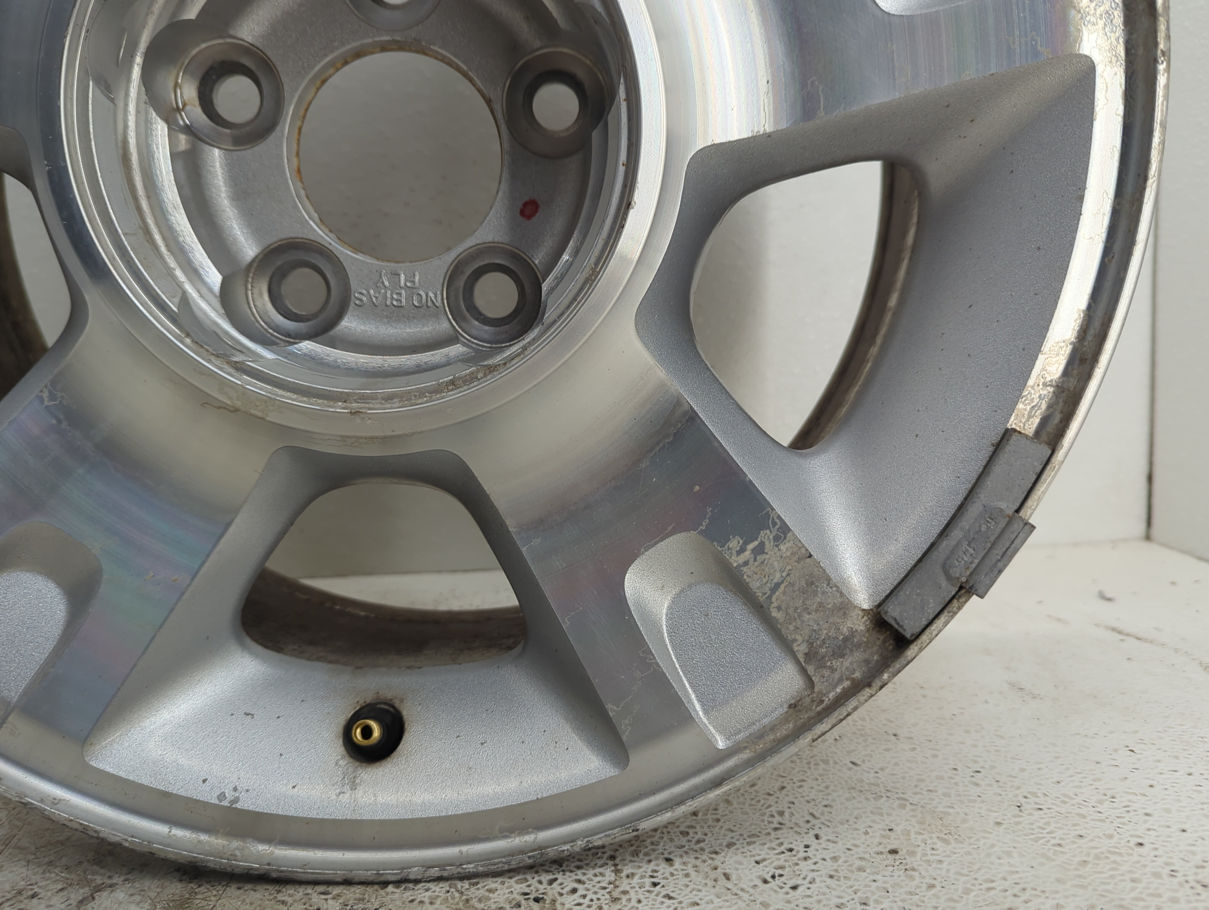 2001-2005 Ford Explorer Sport Trac Wheel Rim Oem - Oemusedautoparts1.com