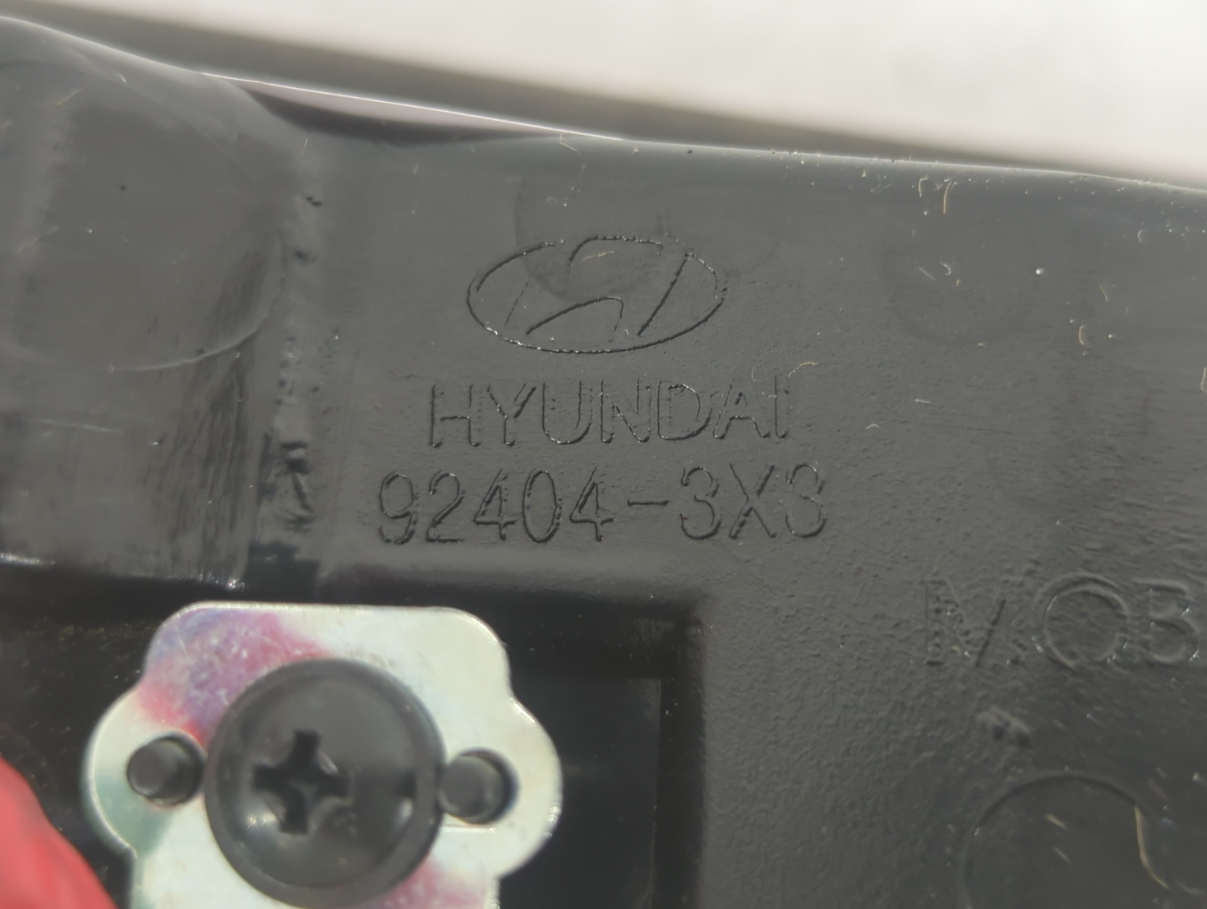 2014-2016 Hyundai Elantra Tail Light Assembly Passenger Right OEM P/N:92404-3X3 Fits Fits 2014 2015 2016 OEM Used Auto Parts - Oemusedautoparts1.com