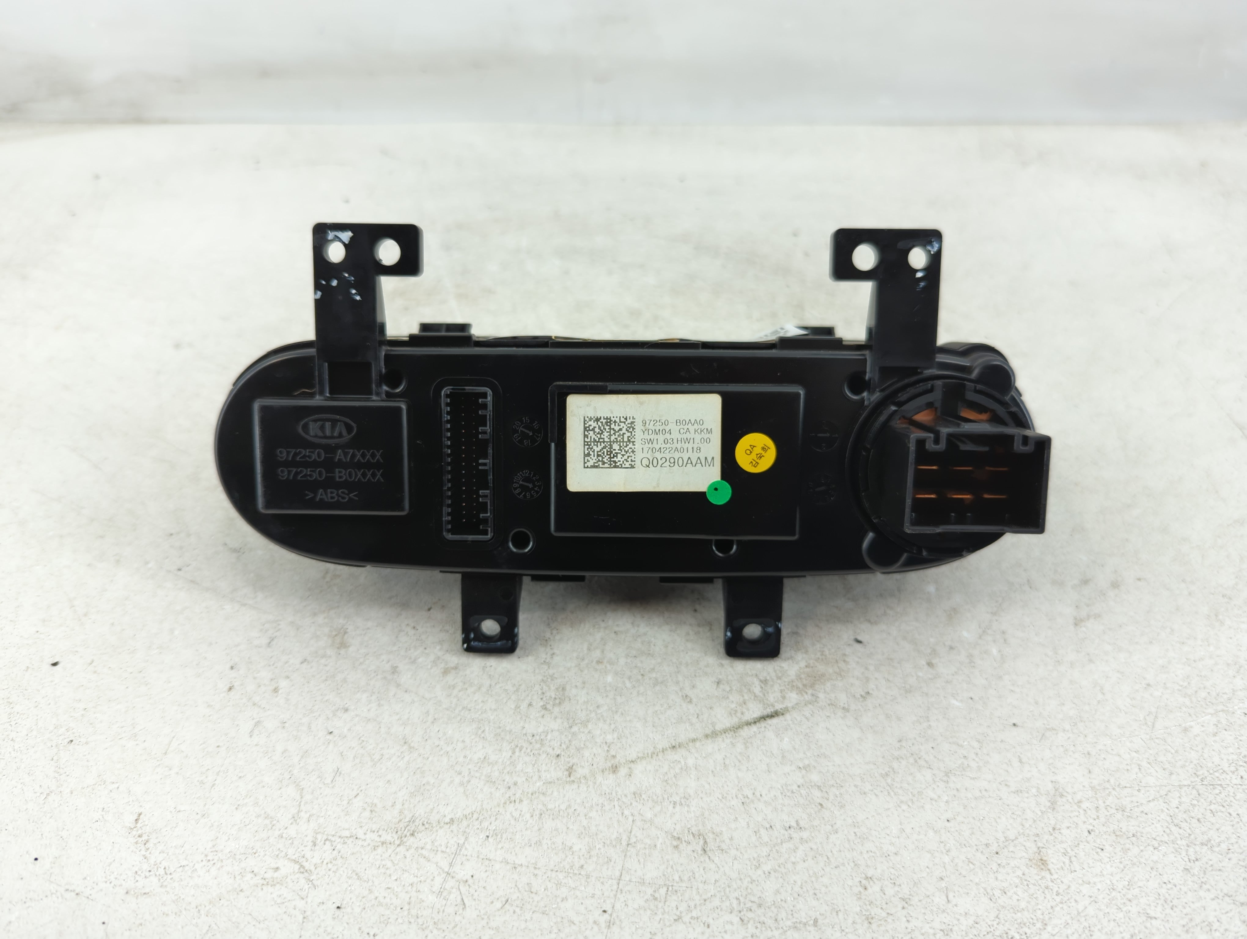 2017-2018 Kia Forte Climate Control Module Temperature AC/Heater Replacement P/N:97250-B0AA0 Fits Fits 2017 2018 OEM Used Auto Parts - Oemusedautoparts1.com