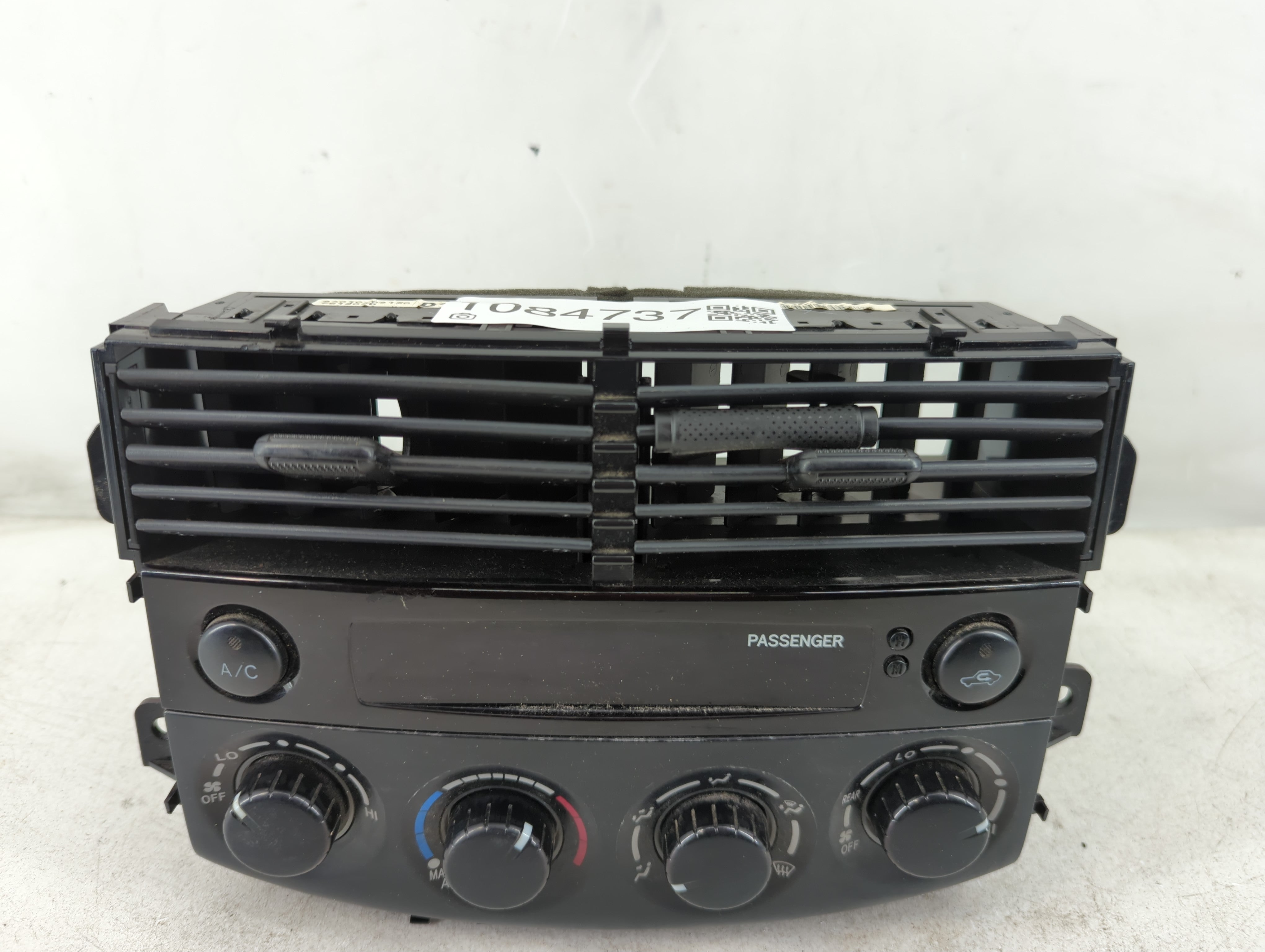 2006-2010 Toyota Sienna Climate Control Module Temperature AC/Heater Replacement P/N:84010-08130 Fits OEM Used Auto Parts - Oemusedautoparts1.com