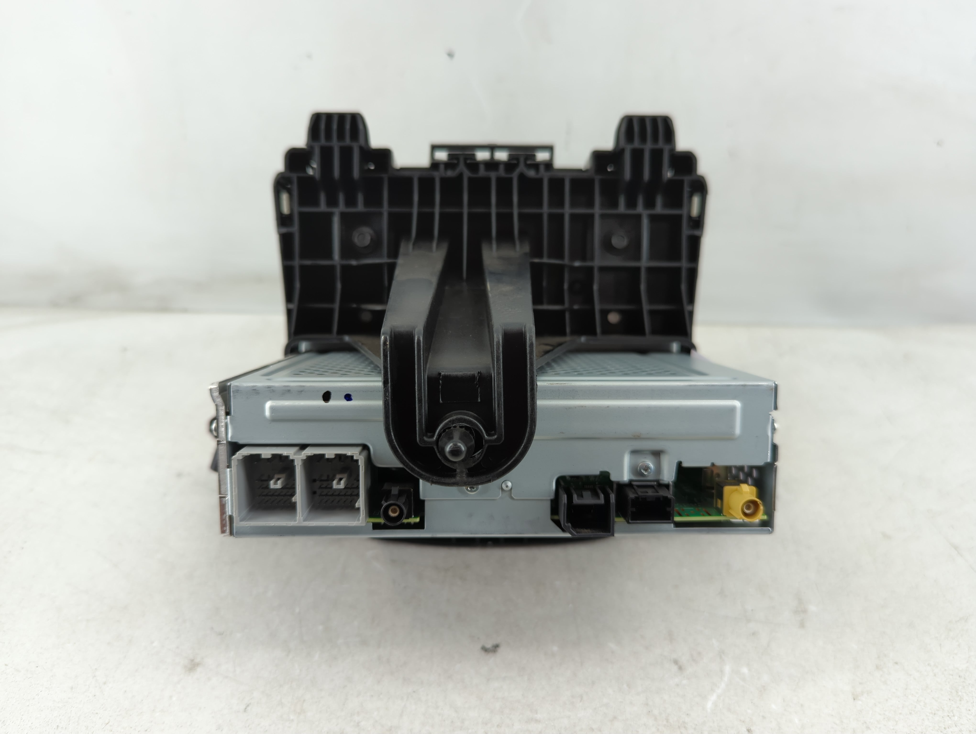 2020 Chevrolet Trax Radio AM FM Cd Player Receiver Replacement P/N:84785809 84799510 Fits Fits 2019 OEM Used Auto Parts - Oemusedautoparts1.com