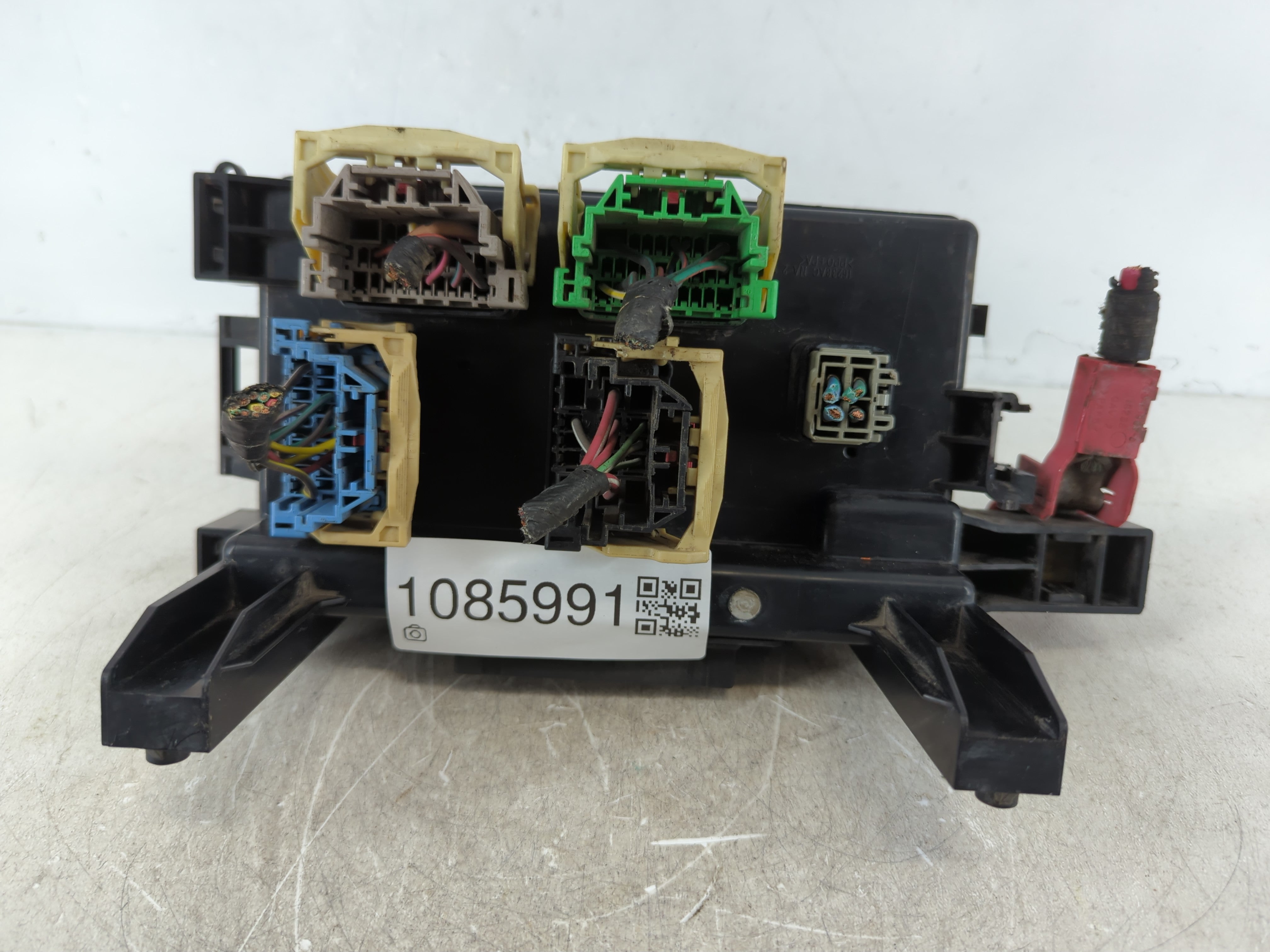 2005 Chrysler 300 Fusebox Fuse Box Panel Relay Module P/N:P04692027AD Fits OEM Used Auto Parts - Oemusedautoparts1.com