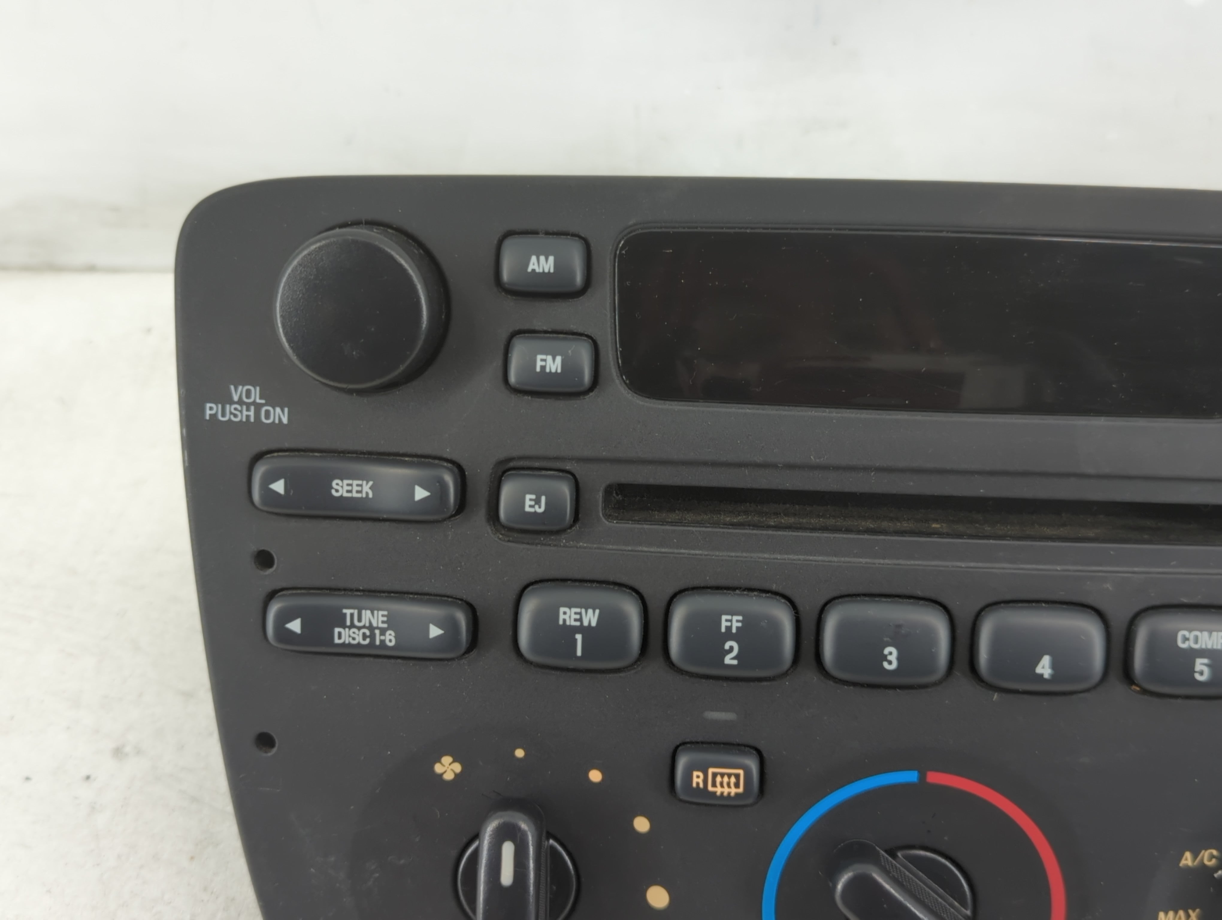 2001-2003 Ford Taurus Radio AM FM Cd Player Receiver Replacement P/N:1F1F-18C858-DC Fits Fits 2001 2002 2003 OEM Used Auto Parts - Oemusedautoparts1.com
