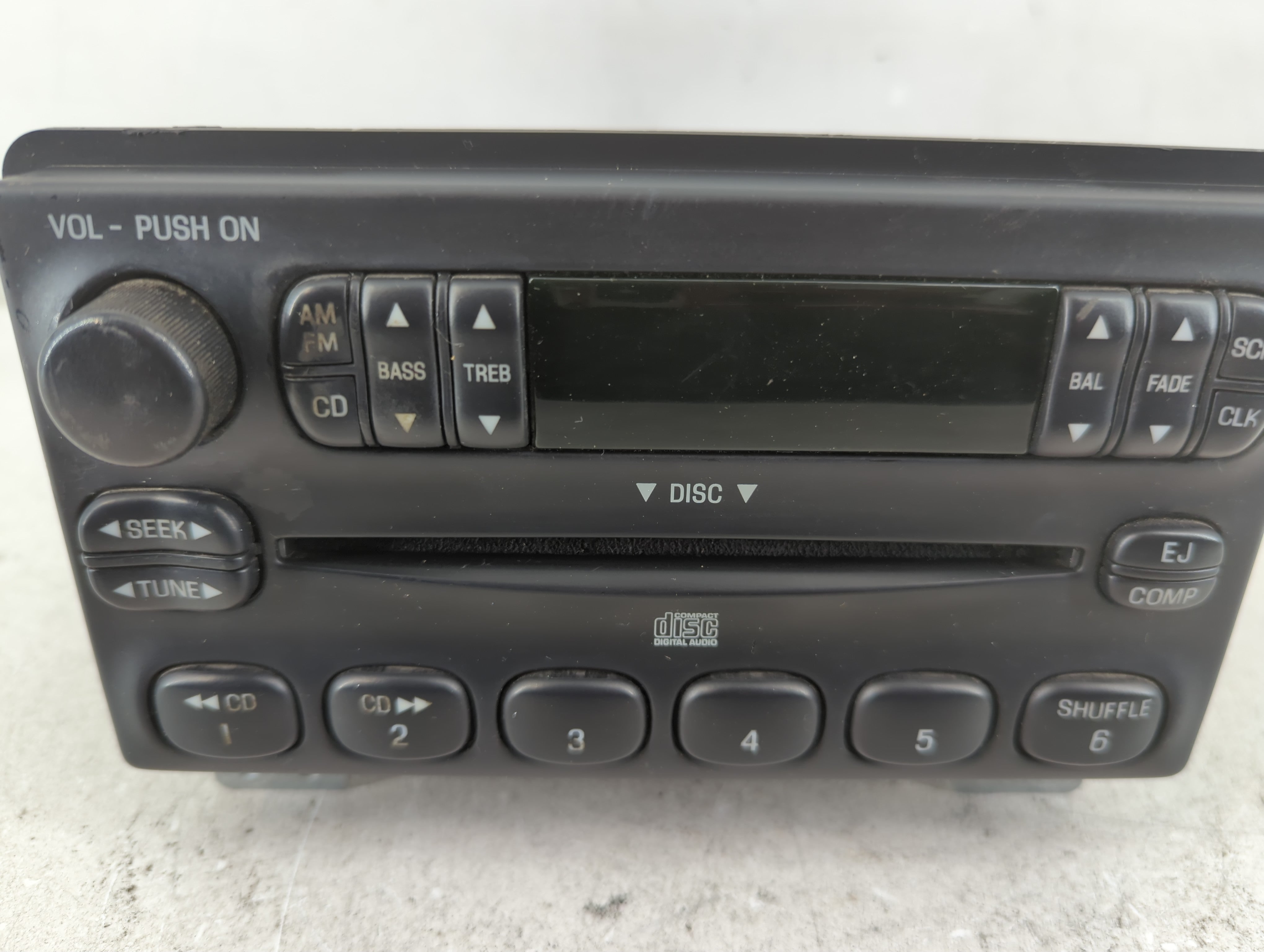 2004-2005 Ford Explorer Radio AM FM Cd Player Receiver Replacement P/N:4L2T-18C815-EA Fits Fits 2001 2002 2003 2004 2005 OEM Used Auto Parts - Oemusedautoparts1.com