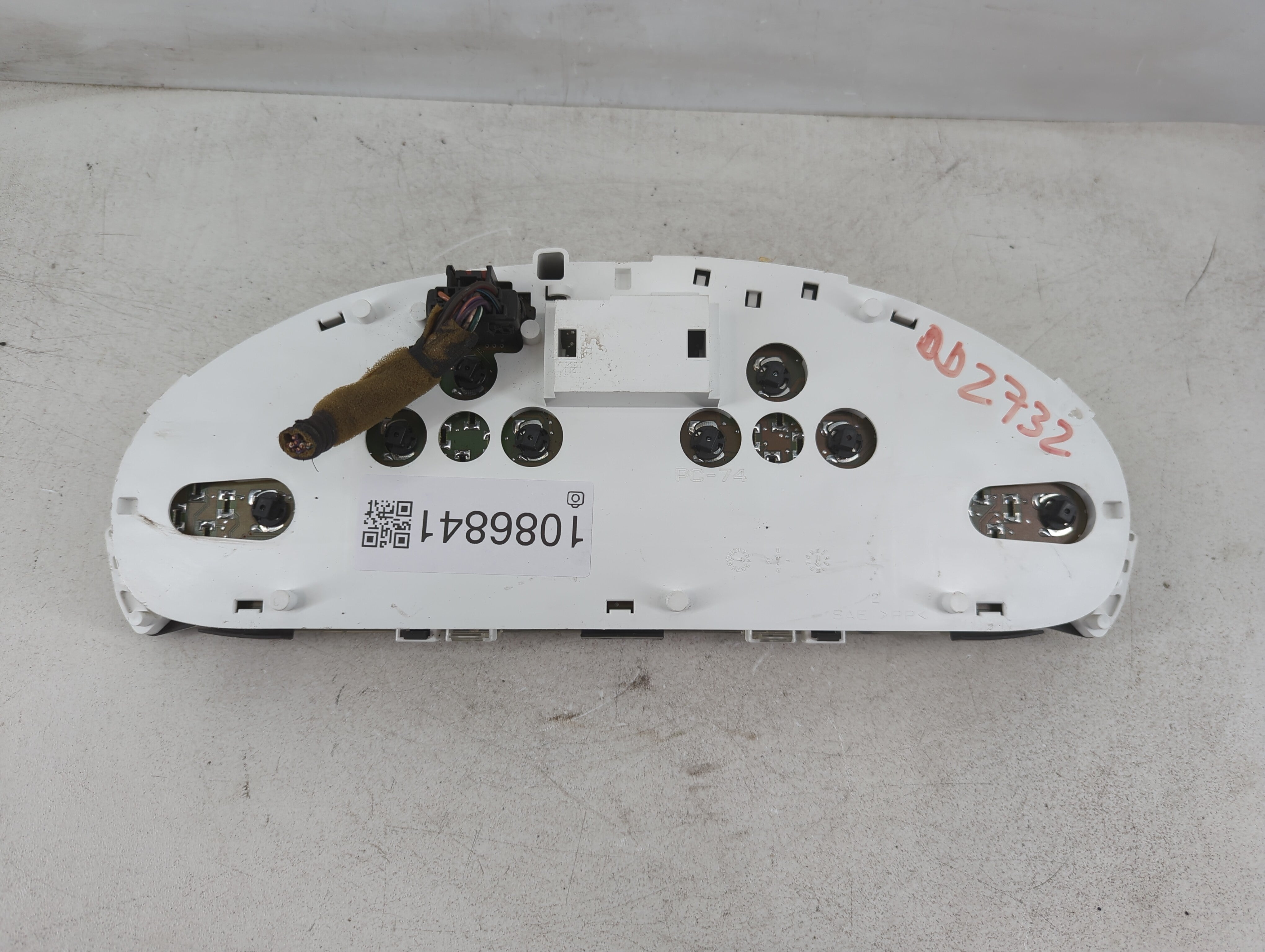 2001 Dodge Caravan Instrument Cluster Speedometer Gauges P/N:P04685748AF Fits OEM Used Auto Parts - Oemusedautoparts1.com