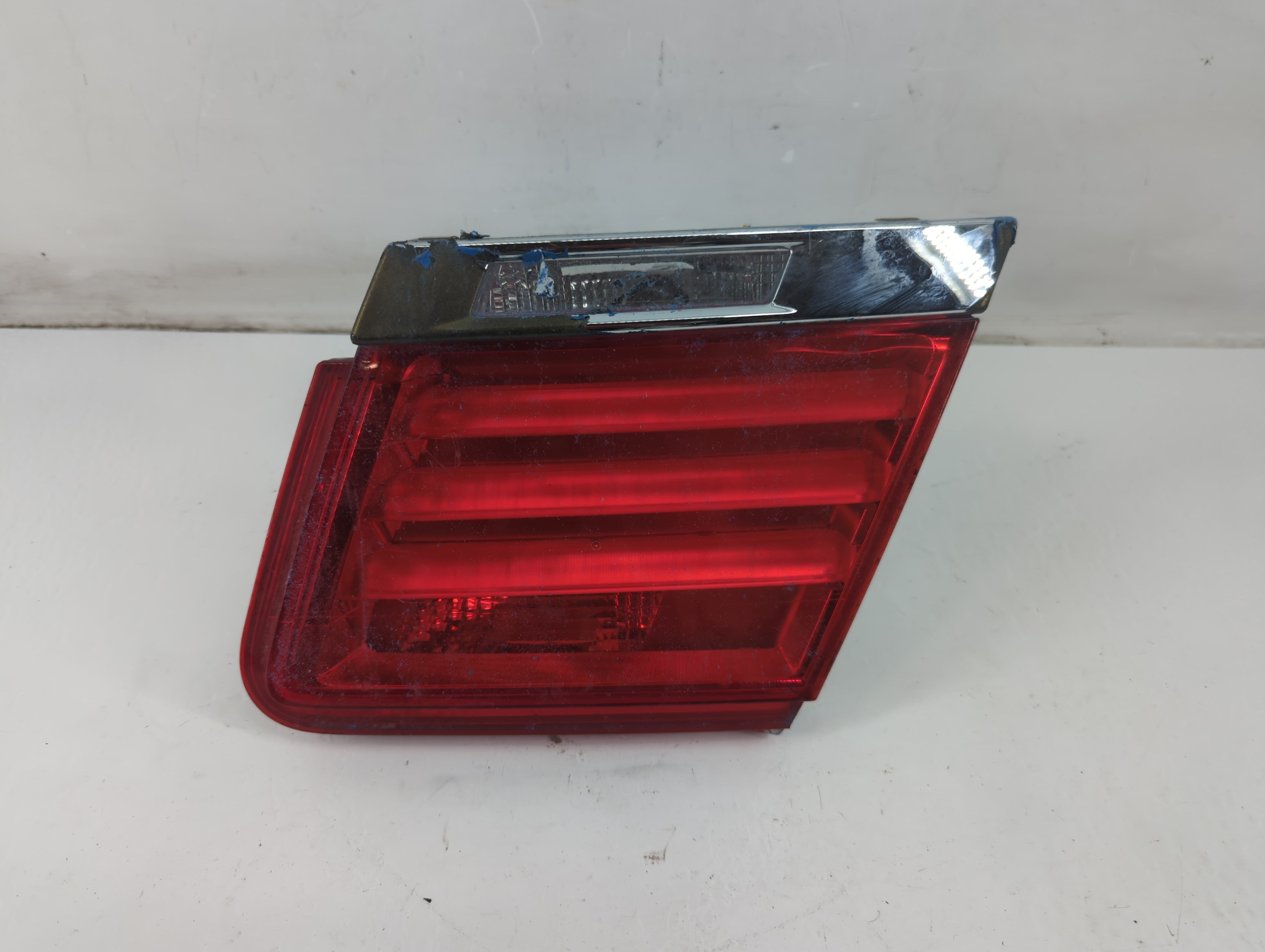 2009 Bmw 750li Tail Light Assembly Passenger Right OEM P/N:7182206 Fits Fits 2010 2011 2012 OEM Used Auto Parts - Oemusedautoparts1.com