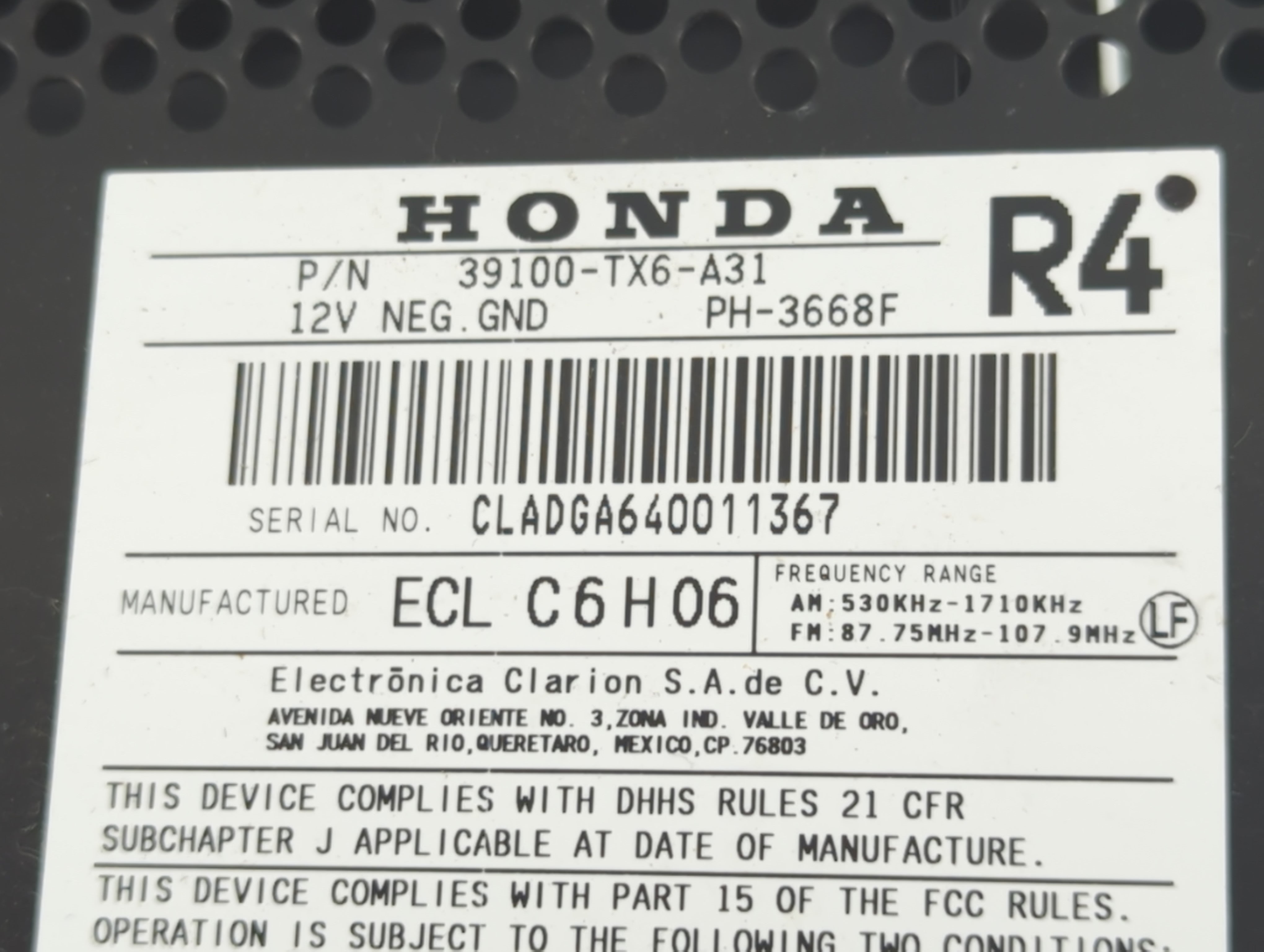 2016-2017 Acura Ilx Radio AM FM Cd Player Receiver Replacement P/N:39100-TX6-A31 Fits Fits 2016 2017 OEM Used Auto Parts - Oemusedautoparts1.com