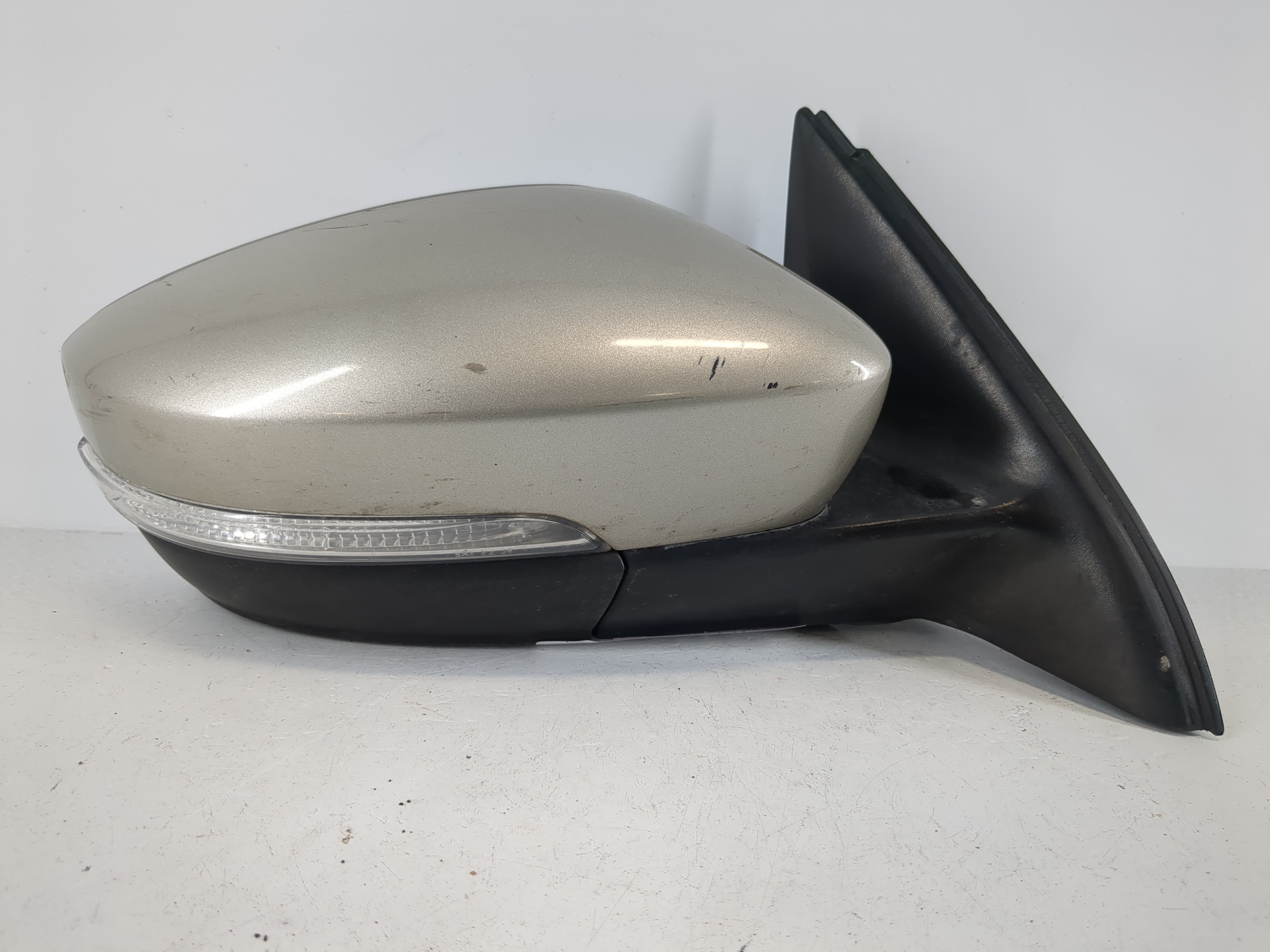 2011-2016 Volkswagen Jetta Side Mirror Replacement Passenger Right View Door Mirror P/N:5C7 857 50 Fits OEM Used Auto Parts - Oemusedautoparts1.com
