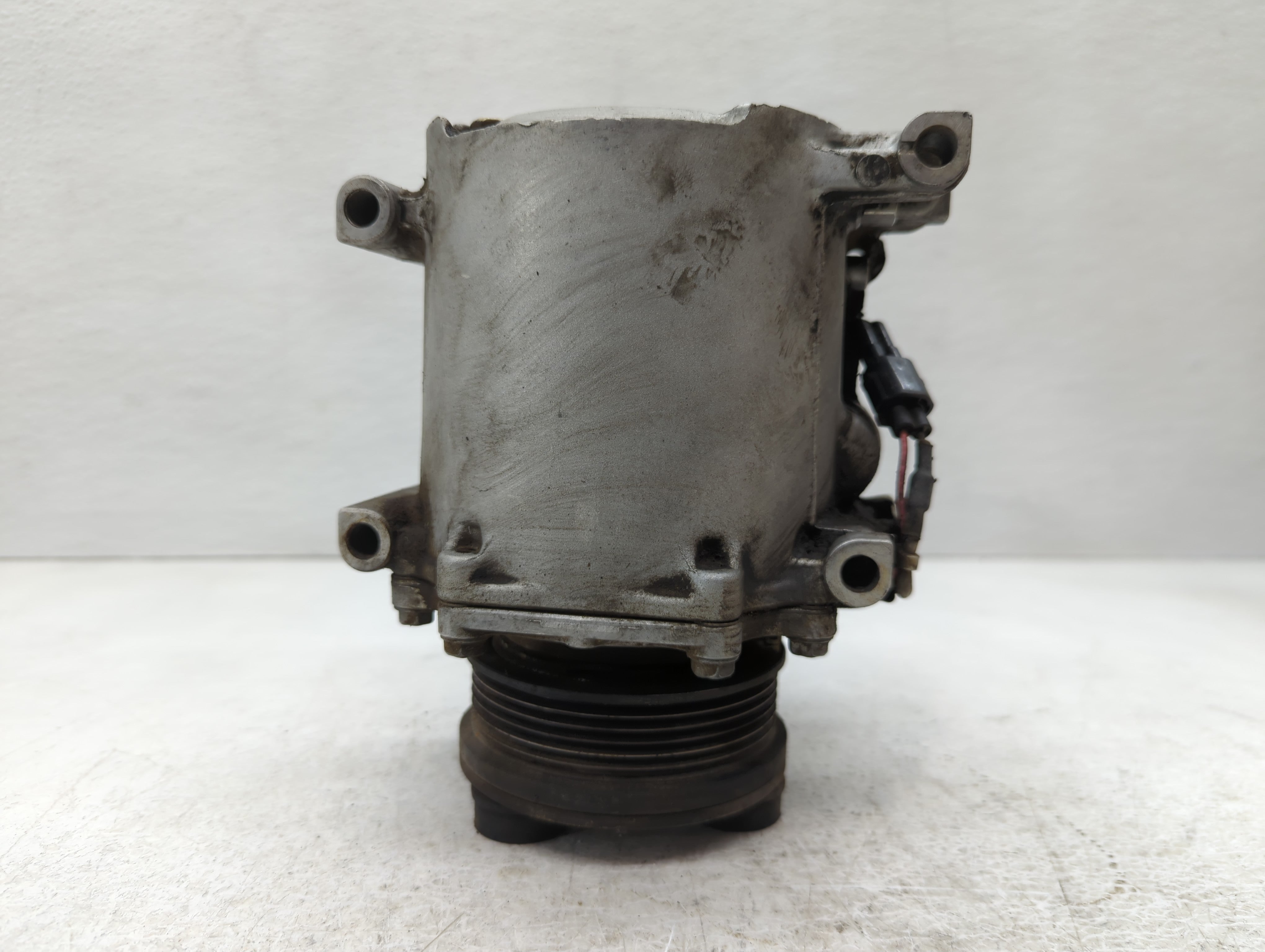 2000-2004 Mitsubishi Diamante Air Conditioning A/c Ac Compressor Oem - Oemusedautoparts1.com