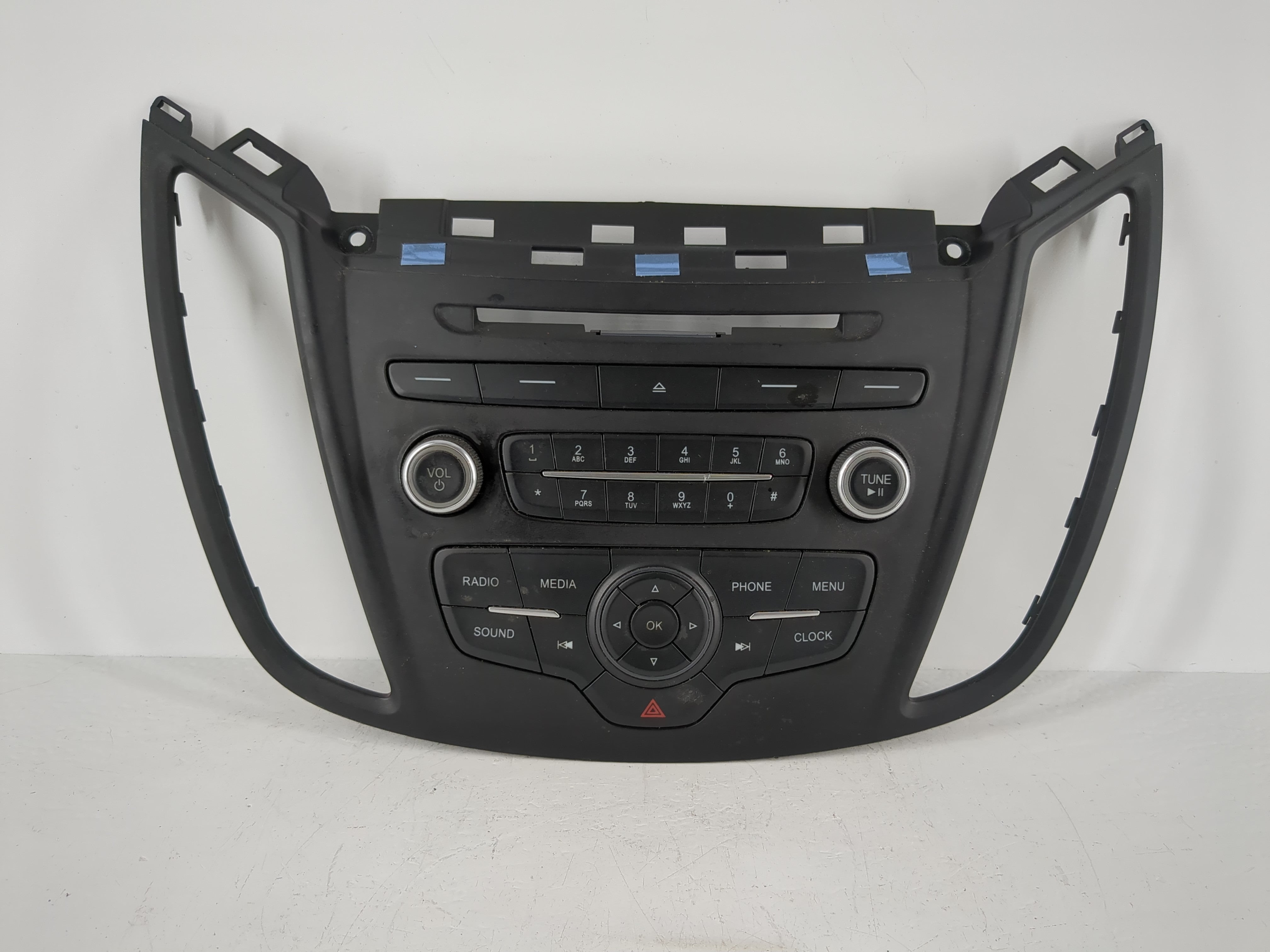 2017-2019 Ford Escape Radio AM FM Cd Player Receiver Replacement P/N:F1ET 18K811 LD Fits Fits 2015 2016 2017 2018 2019 OEM Used Auto Parts - Oemusedautoparts1.com