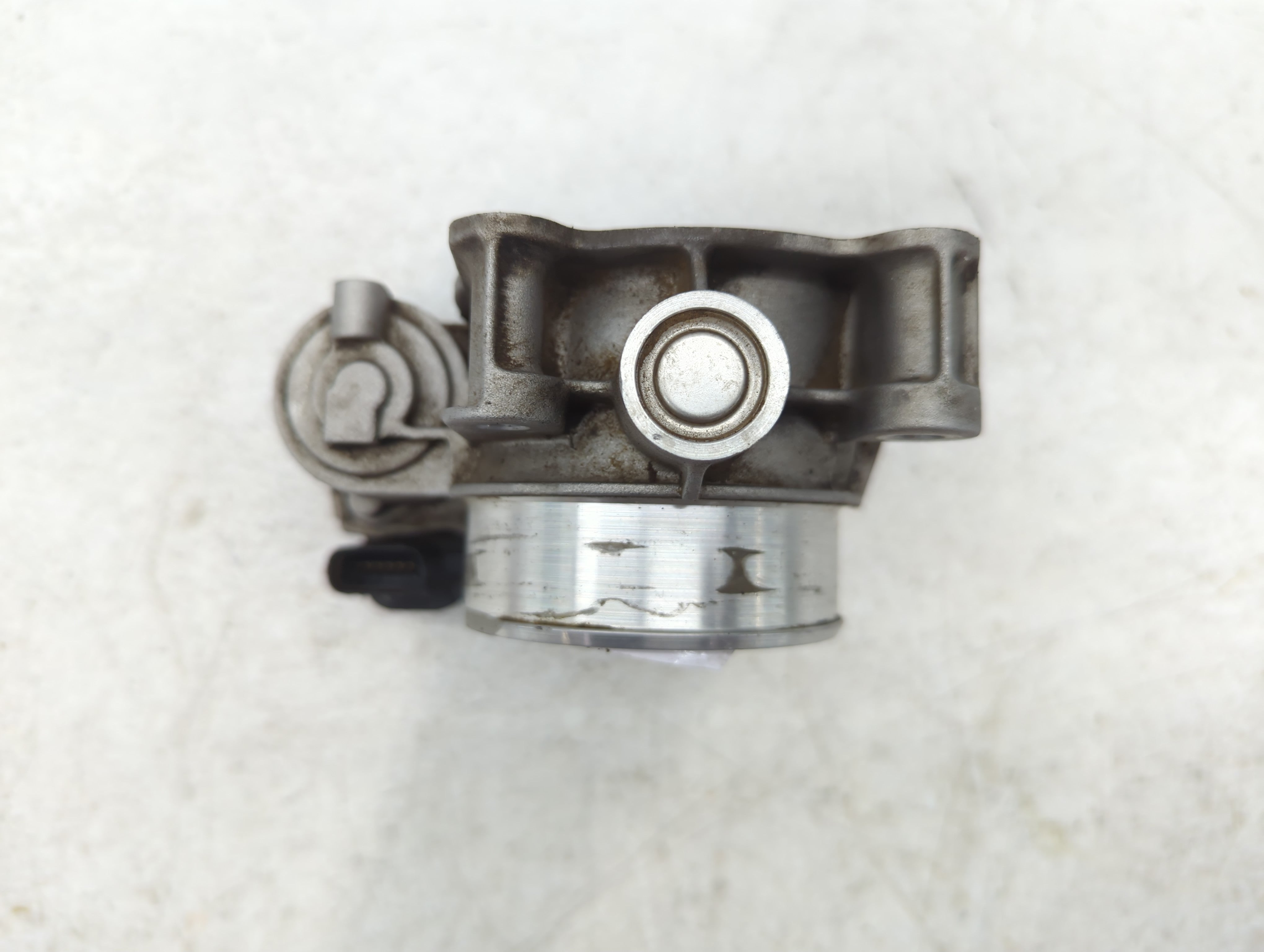 2013-2015 Chevrolet Malibu Throttle Body P/N:12627217DA Fits Fits 2013 2014 2015 2017 2018 2019 2020 OEM Used Auto Parts - Oemusedautoparts1.com