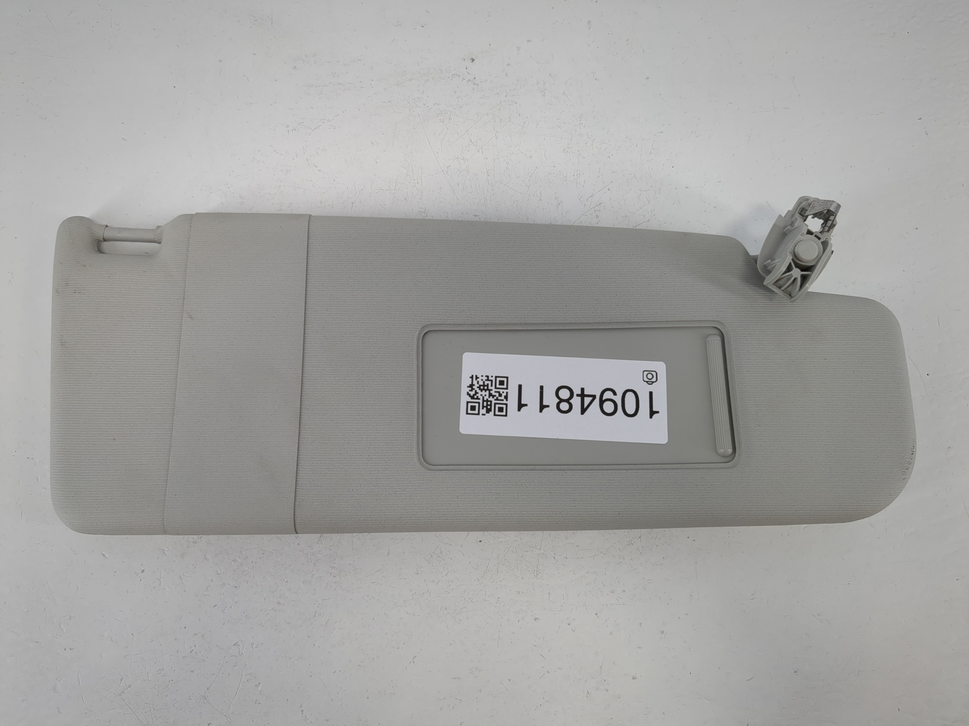 2011-2022 Dodge Durango Sun Visor Shade Replacement Passenger Right Mirror Fits OEM Used Auto Parts - Oemusedautoparts1.com