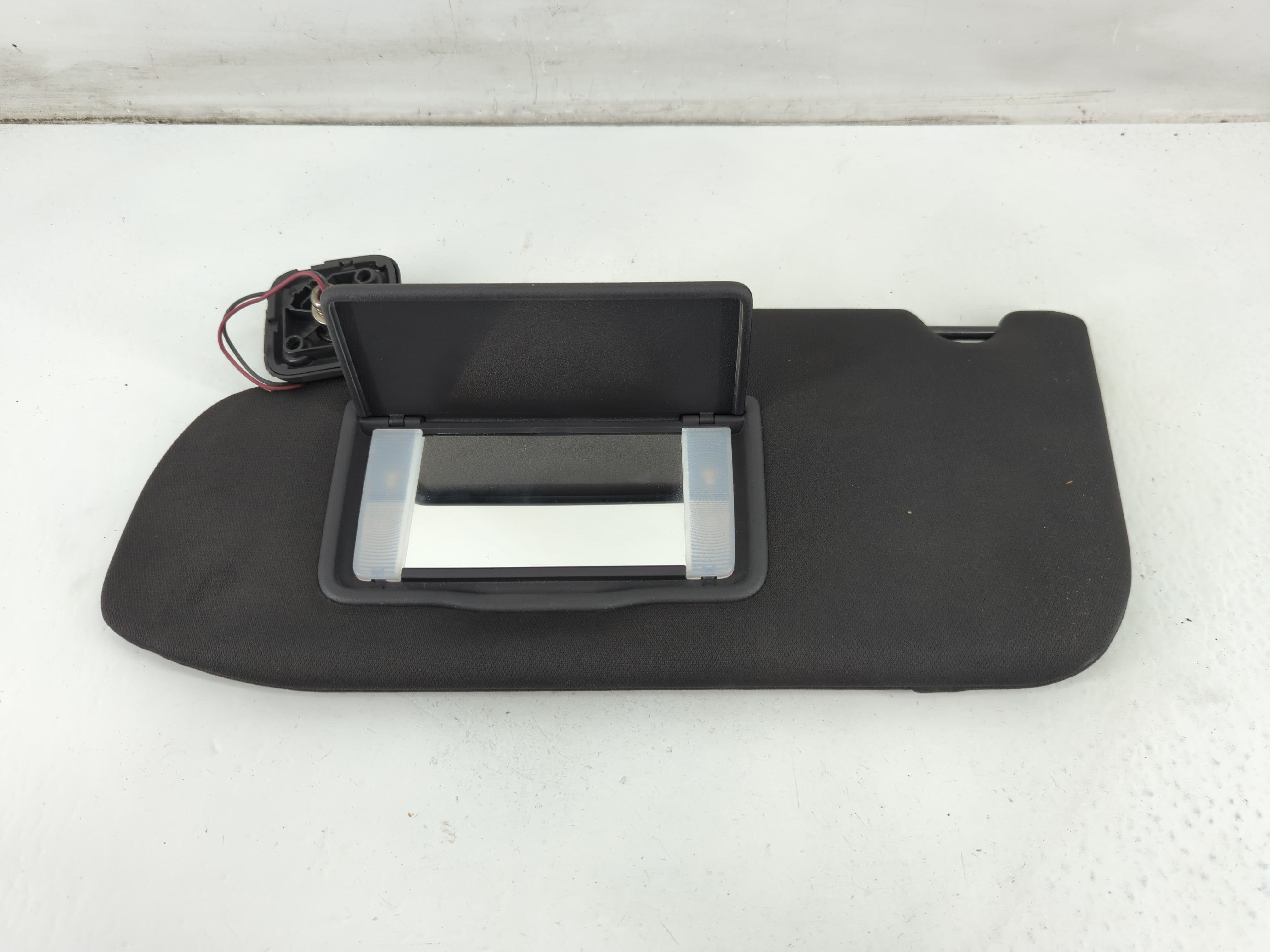 2013-2019 Ford Taurus Sun Visor Shade Replacement Driver Left Mirror Fits Fits 2010 2011 2012 2013 2014 2015 2016 2017 2018 2019 OEM Used Auto Parts - Oemusedautoparts1.com