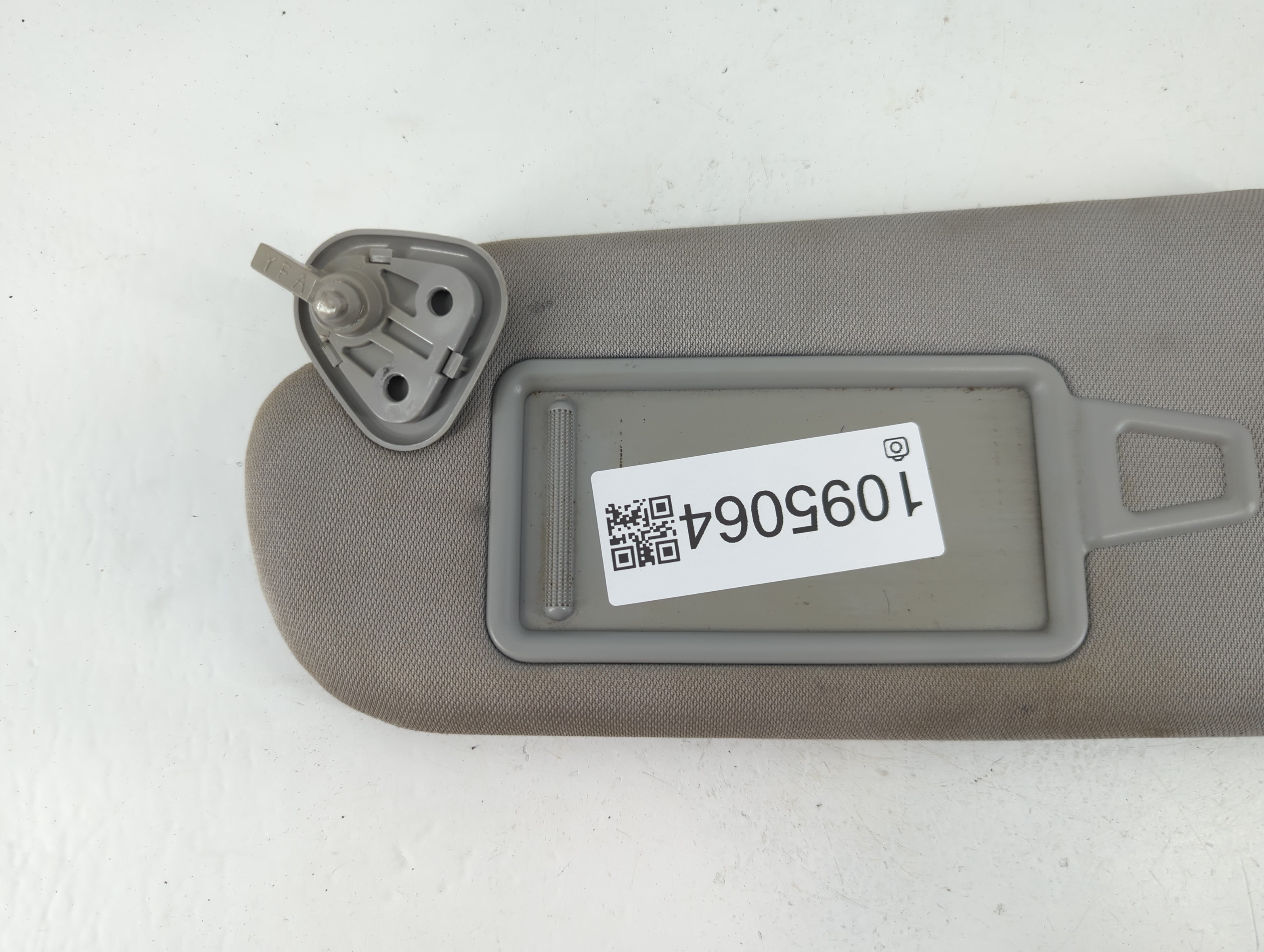 2011-2015 Hyundai Sonata Sun Visor Shade Replacement Driver Left Mirror Fits Fits 2011 2012 2013 2014 2015 OEM Used Auto Parts - Oemusedautoparts1.com