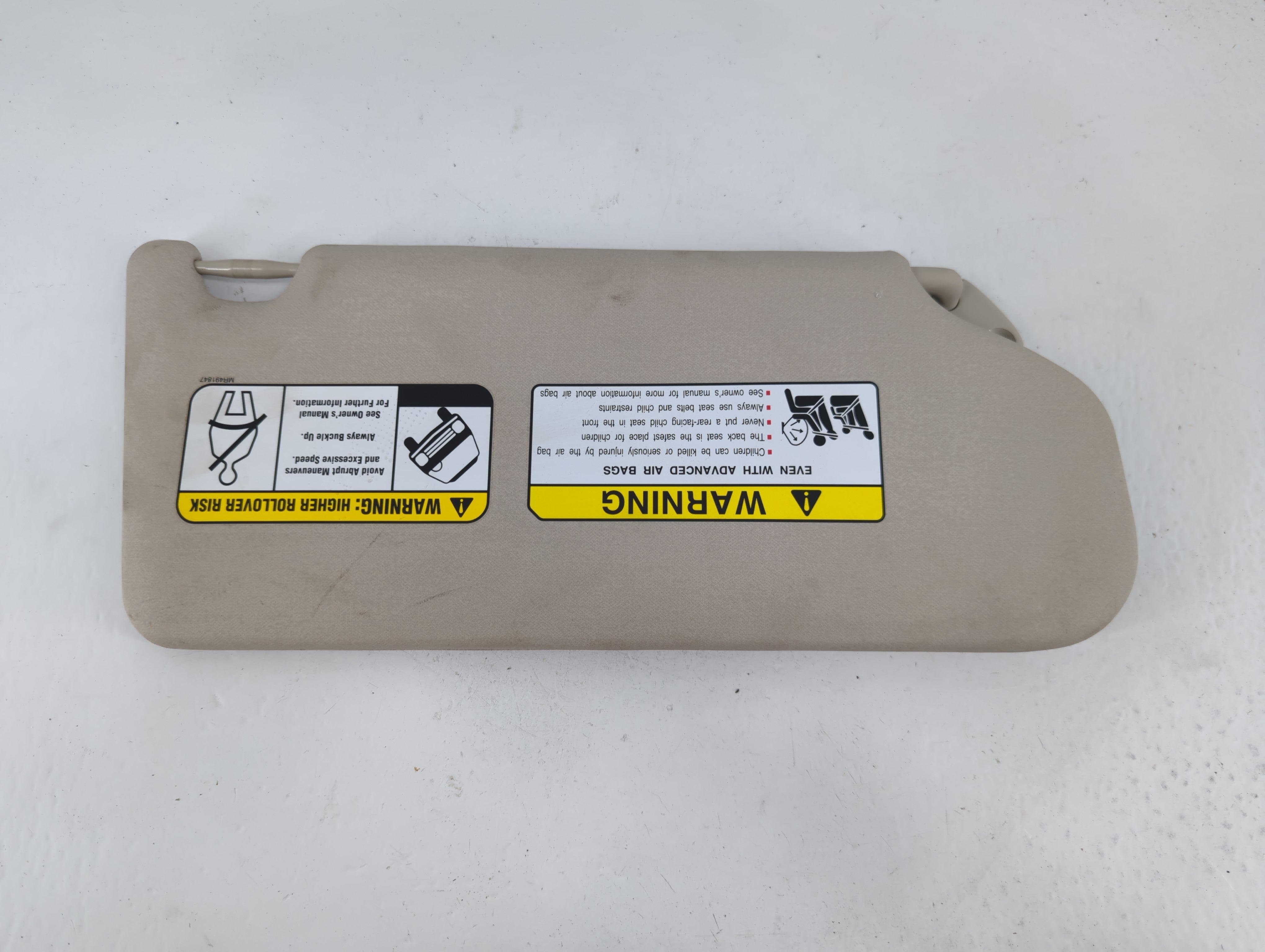 2016 Mitsubishi Outlander Sun Visor Shade Replacement Driver Left Mirror Fits OEM Used Auto Parts - Oemusedautoparts1.com