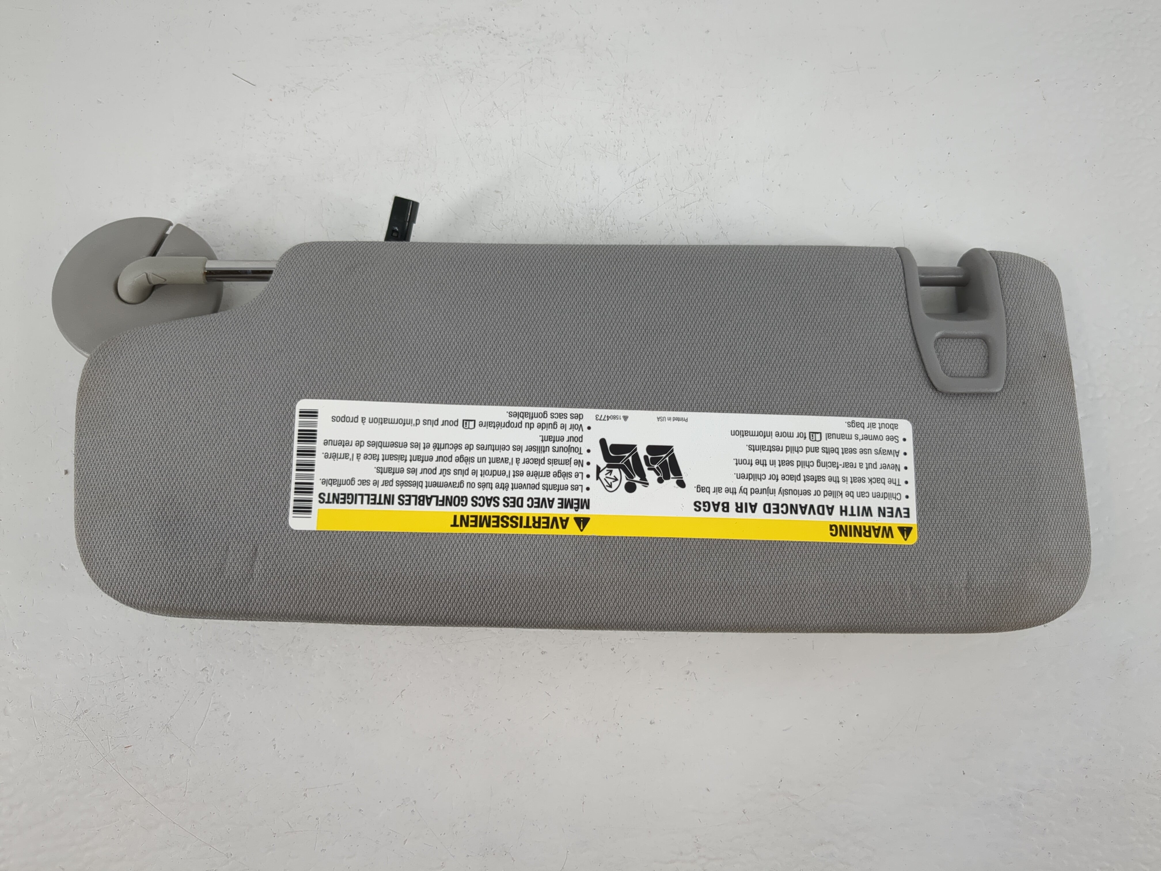 2016-2021 Chevrolet Malibu Sun Visor Shade Replacement Driver Left Mirror Fits Fits 2016 2017 2018 2019 2020 2021 OEM Used Auto Parts - Oemusedautoparts1.com
