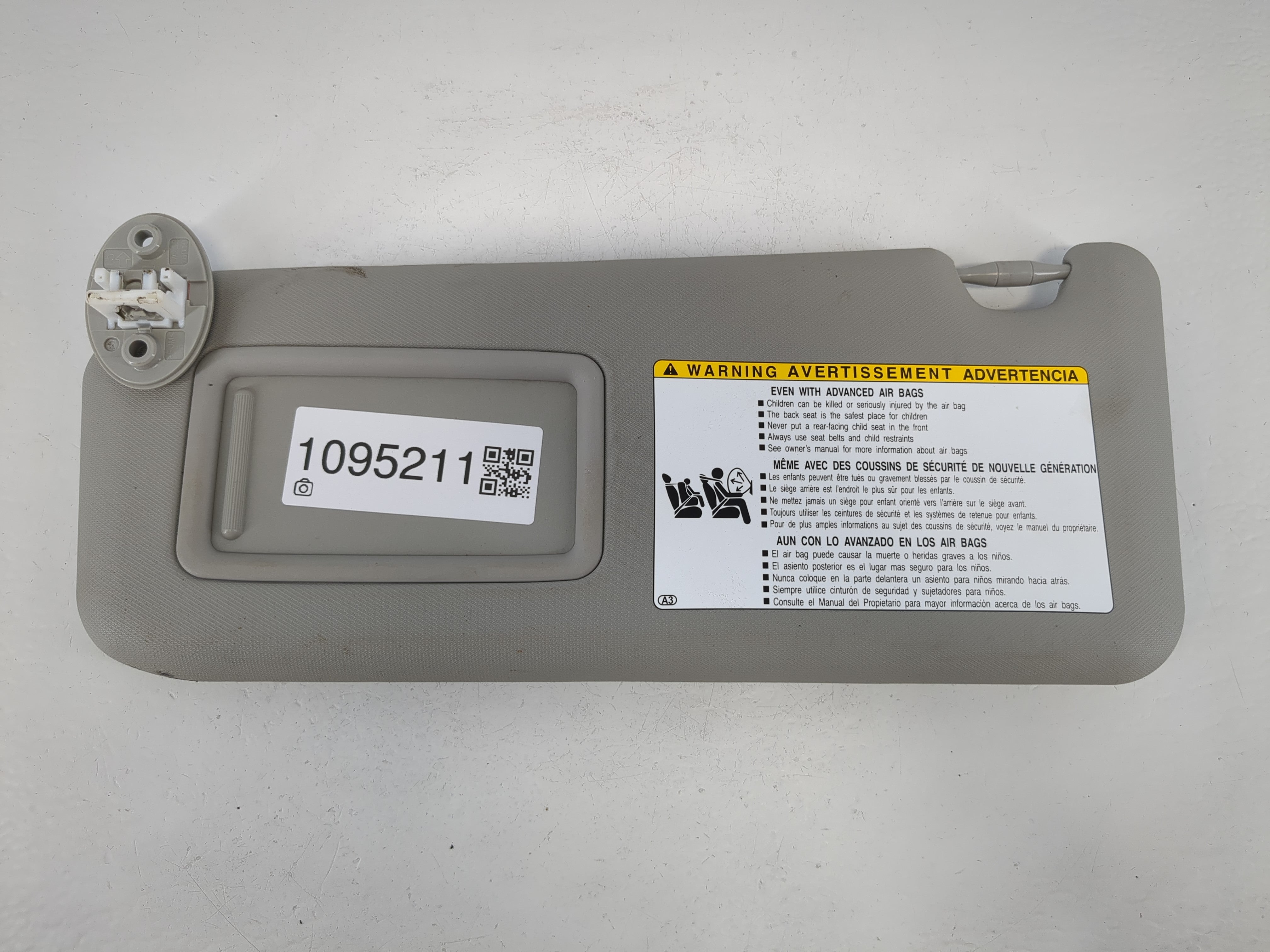 2013-2018 Toyota Rav4 Sun Visor Shade Replacement Driver Left Mirror Fits Fits 2013 2014 2015 2016 2017 2018 OEM Used Auto Parts - Oemusedautoparts1.com