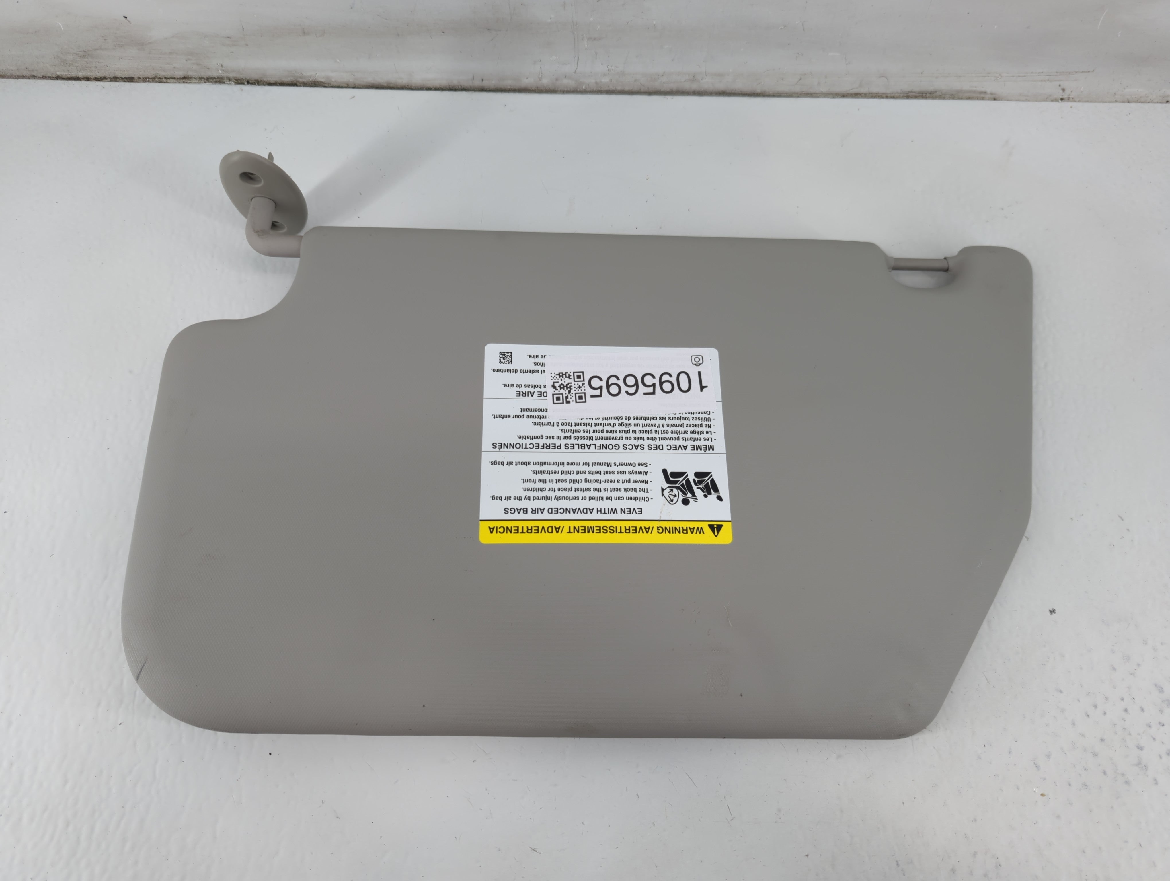 2014-2021 Ford Transit Sun Visor Shade Replacement Passenger Right Mirror Fits Fits 2014 2015 2016 2017 2018 2019 2020 2021 OEM Used Auto Parts - Oemusedautoparts1.com