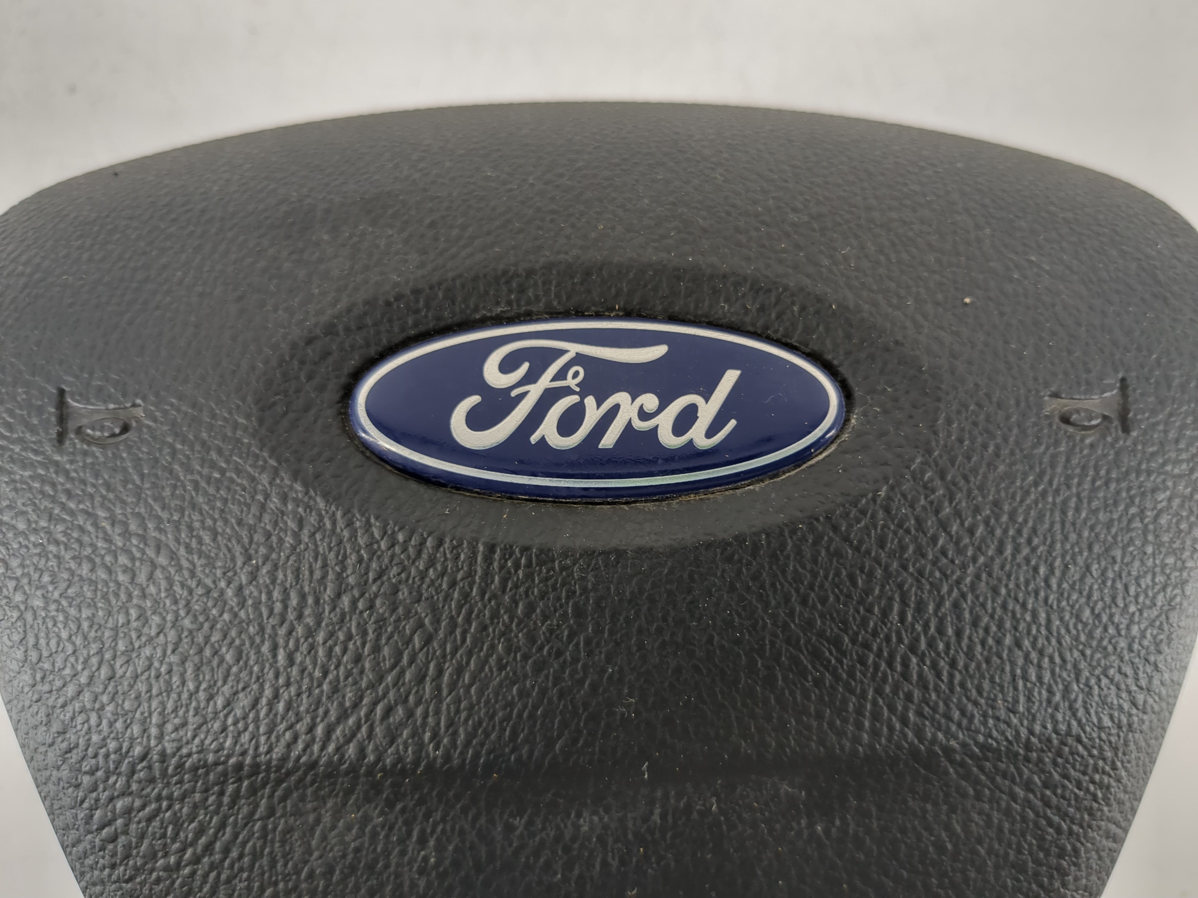 2014-2018 Ford Focus Air Bag Driver Left Steering Wheel Mounted P/N:F1EB A043B13 AG3 Fits Fits 2014 2015 2016 2017 2018 OEM Used Auto Parts - Oemusedautoparts1.com