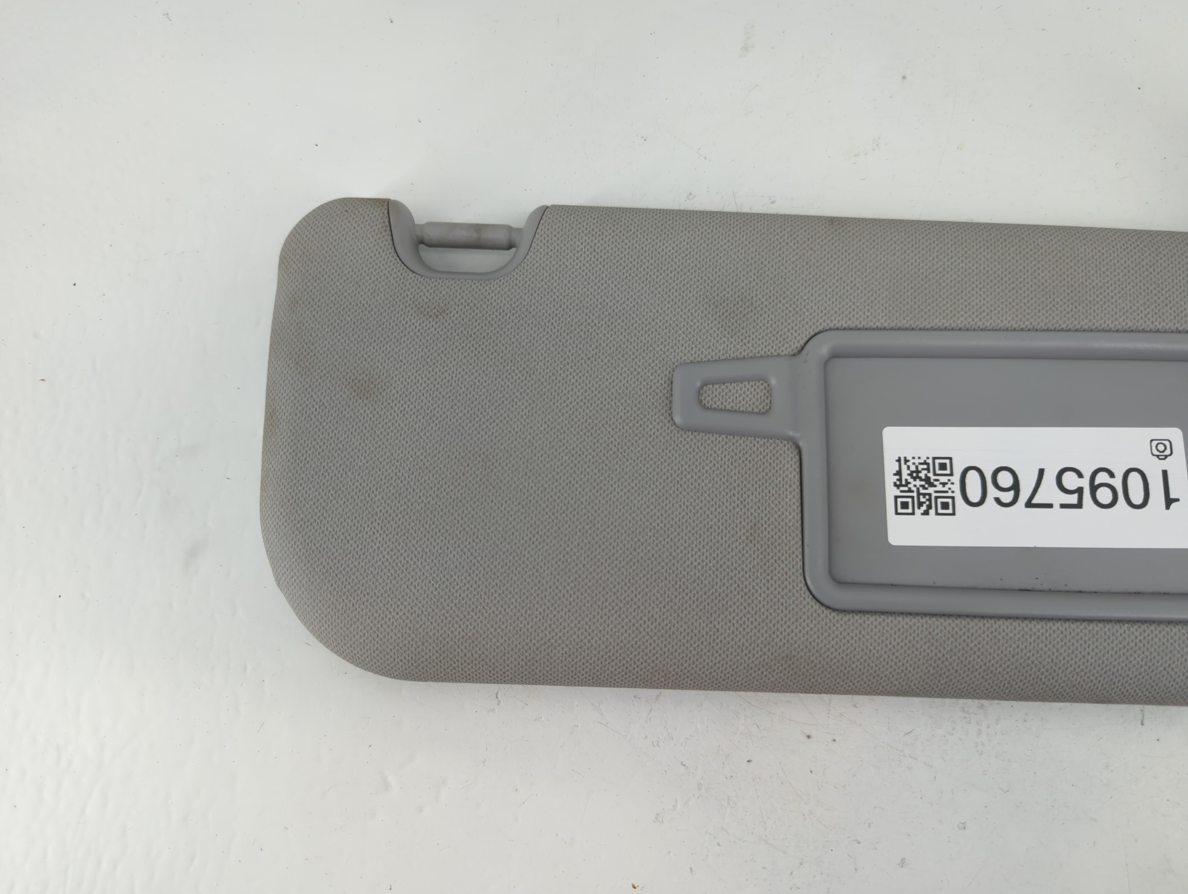 2013-2017 Hyundai Elantra Sun Visor Shade Replacement Passenger Right Mirror Fits Fits 2013 2014 2015 2016 2017 OEM Used Auto Parts - Oemusedautoparts1.com