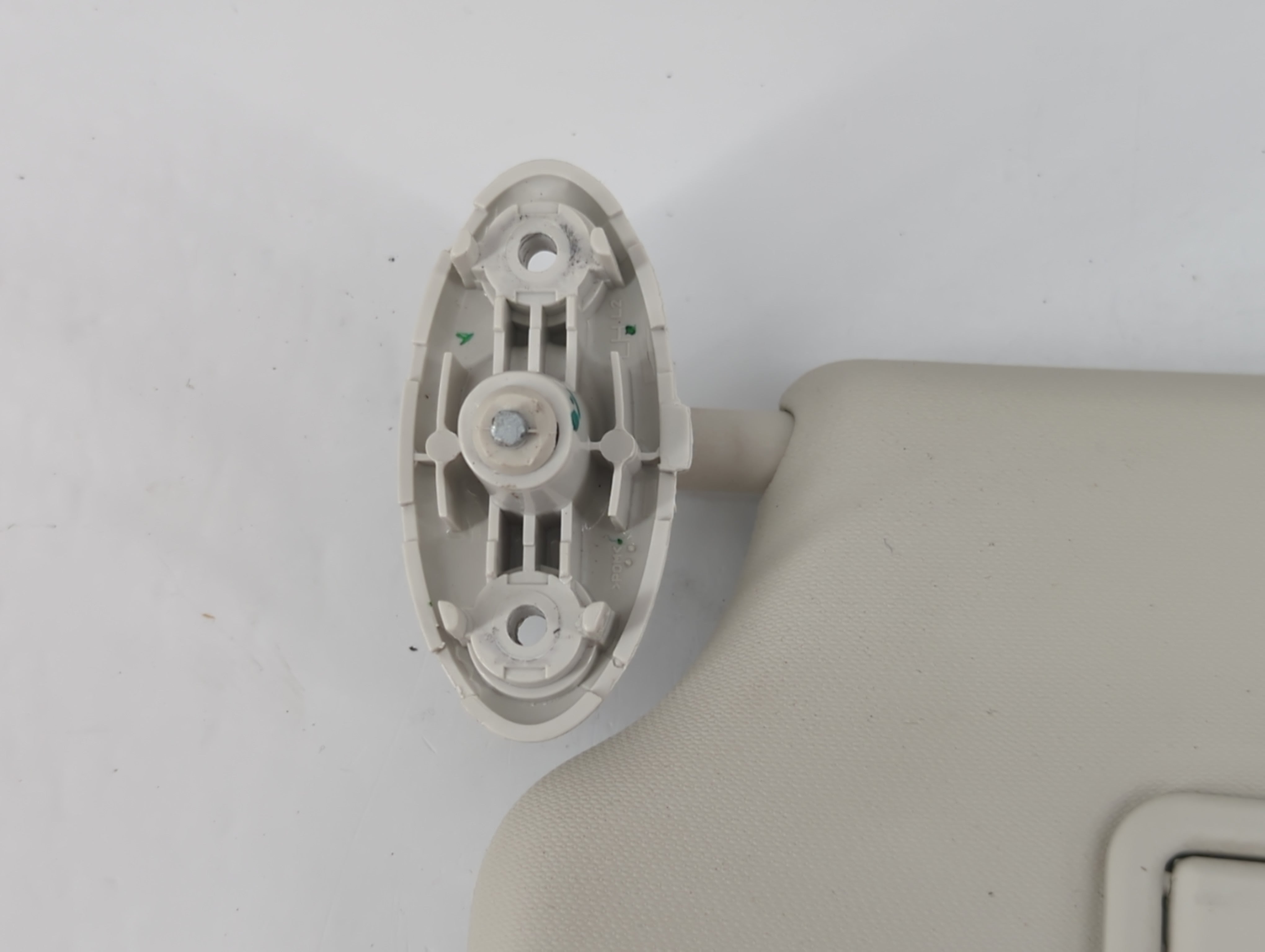 2018-2020 Ford Ecosport Sun Visor Shade Replacement Driver Left Mirror Fits Fits 2018 2019 2020 OEM Used Auto Parts - Oemusedautoparts1.com
