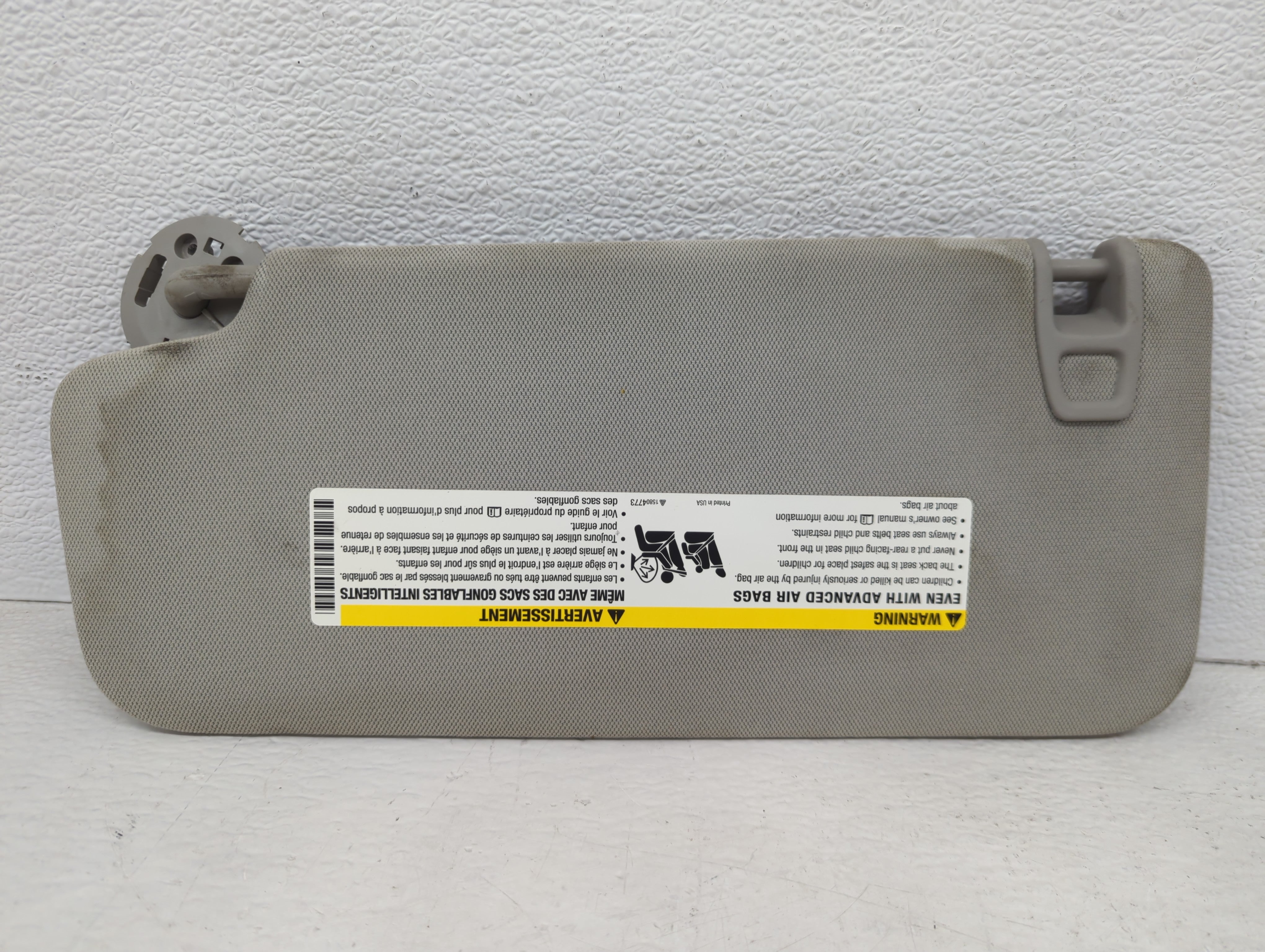 2010-2017 Chevrolet Equinox Sun Visor Shade Replacement Passenger Right Mirror Fits Fits 2010 2011 2012 2013 2014 2015 2016 2017 OEM Used Auto Parts - Oemusedautoparts1.com