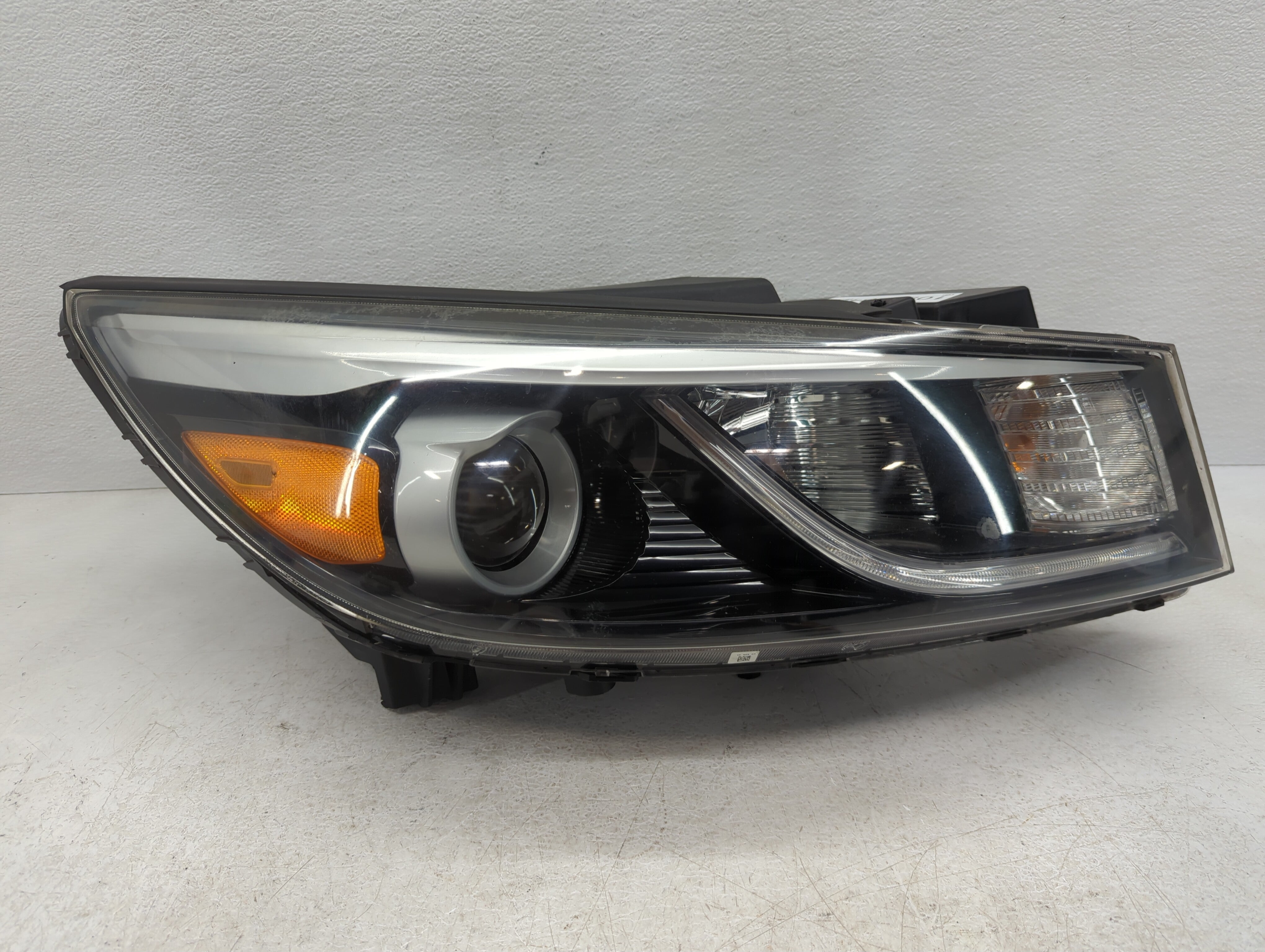 2015-2018 Kia Sedona Passenger Right Oem Head Light Headlight Lamp - Oemusedautoparts1.com