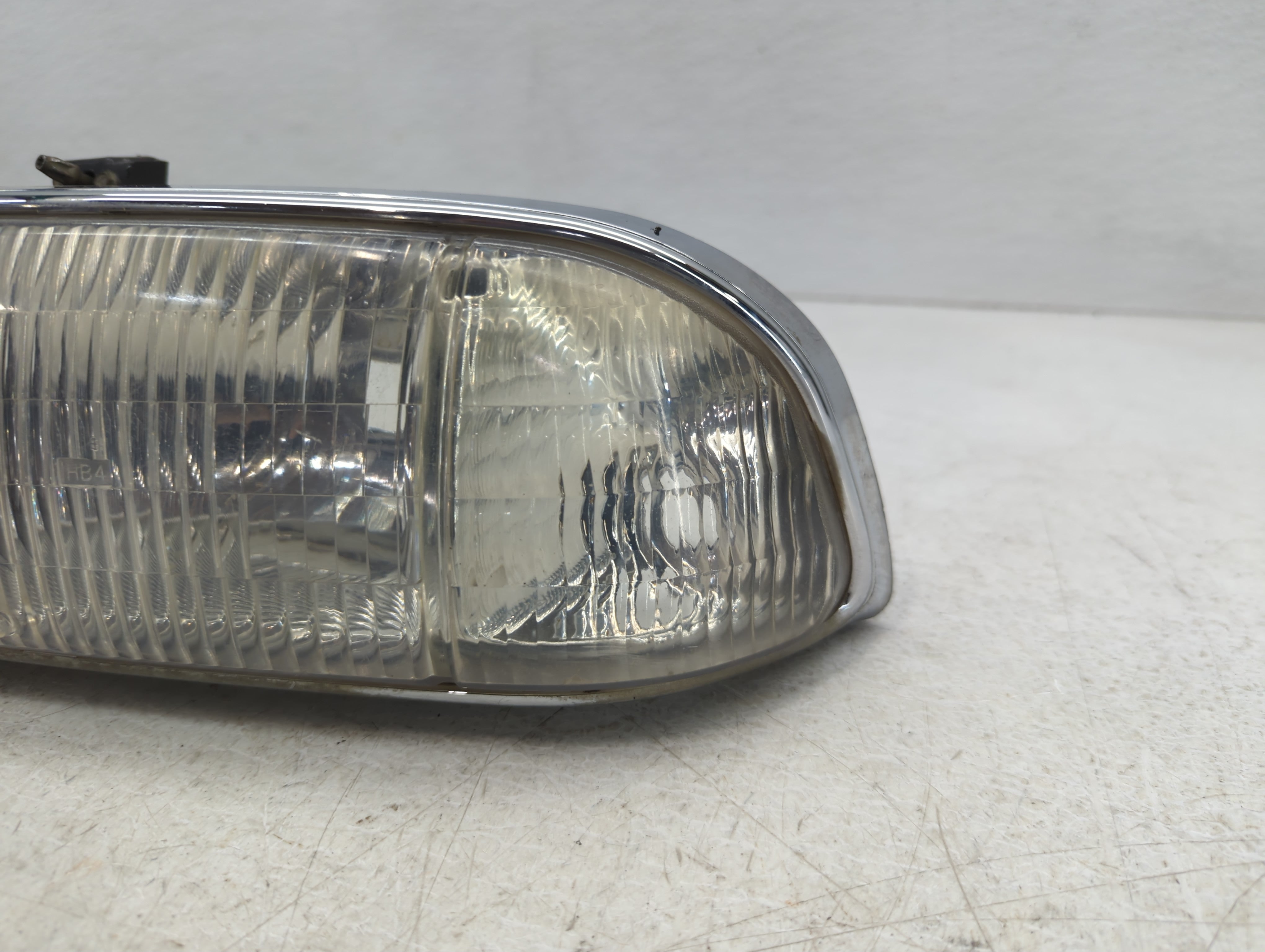 Chevrolet S10 Blazer Driver Left Oem Head Light Headlight Lamp - Oemusedautoparts1.com