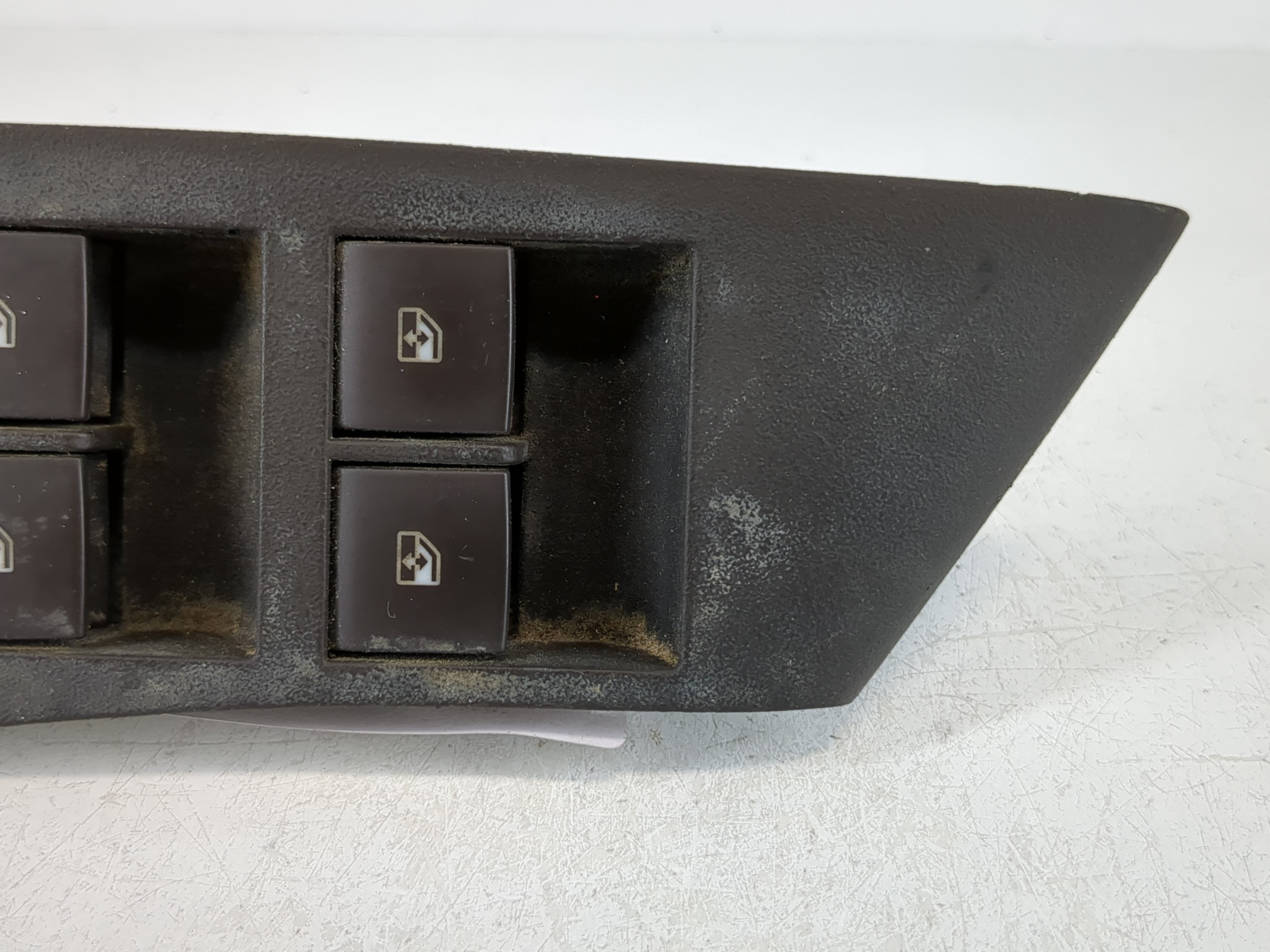 2015-2017 Buick Verano Master Power Window Switch Replacement Driver Side Left P/N:13305374 Fits Fits 2015 2016 2017 OEM Used Auto Parts - Oemusedautoparts1.com