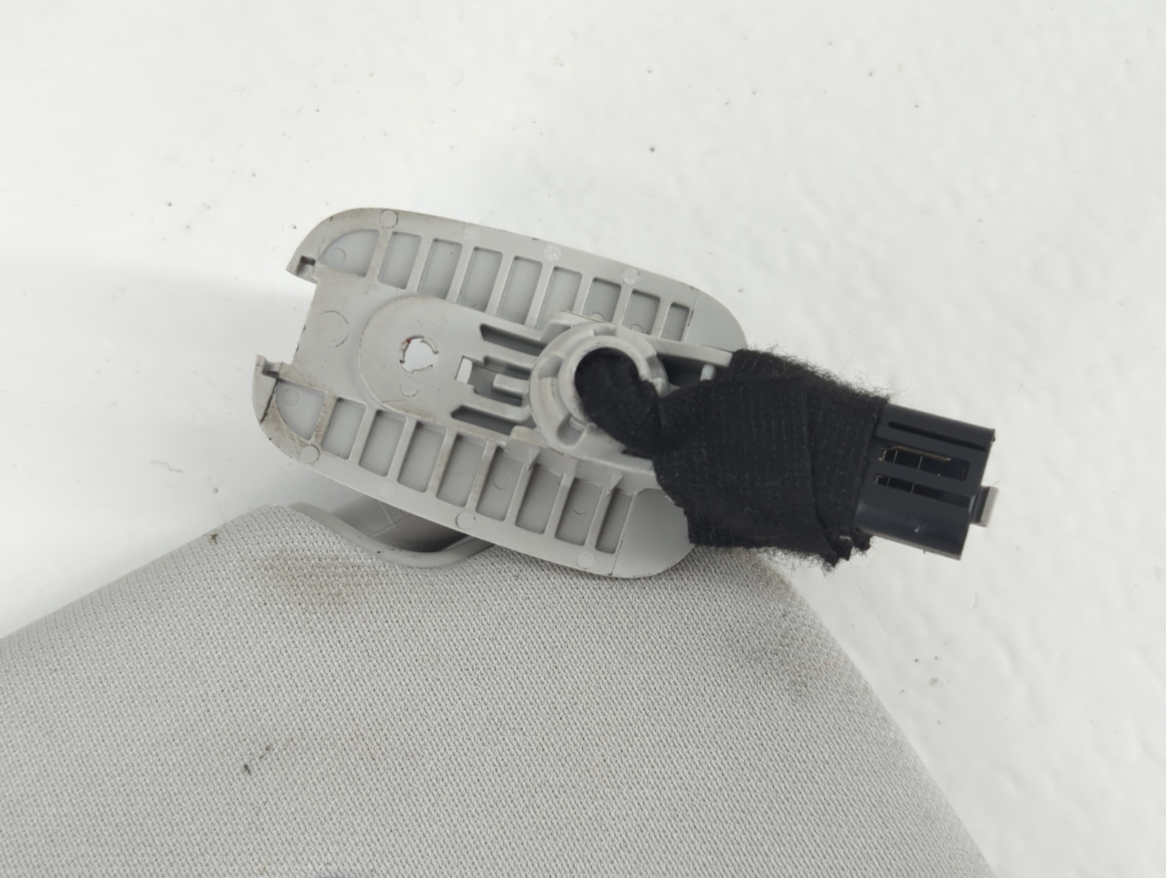 2019-2022 Jeep Cherokee Sun Visor Shade Replacement Passenger Right Mirror Fits Fits 2019 2020 2021 2022 OEM Used Auto Parts - Oemusedautoparts1.com
