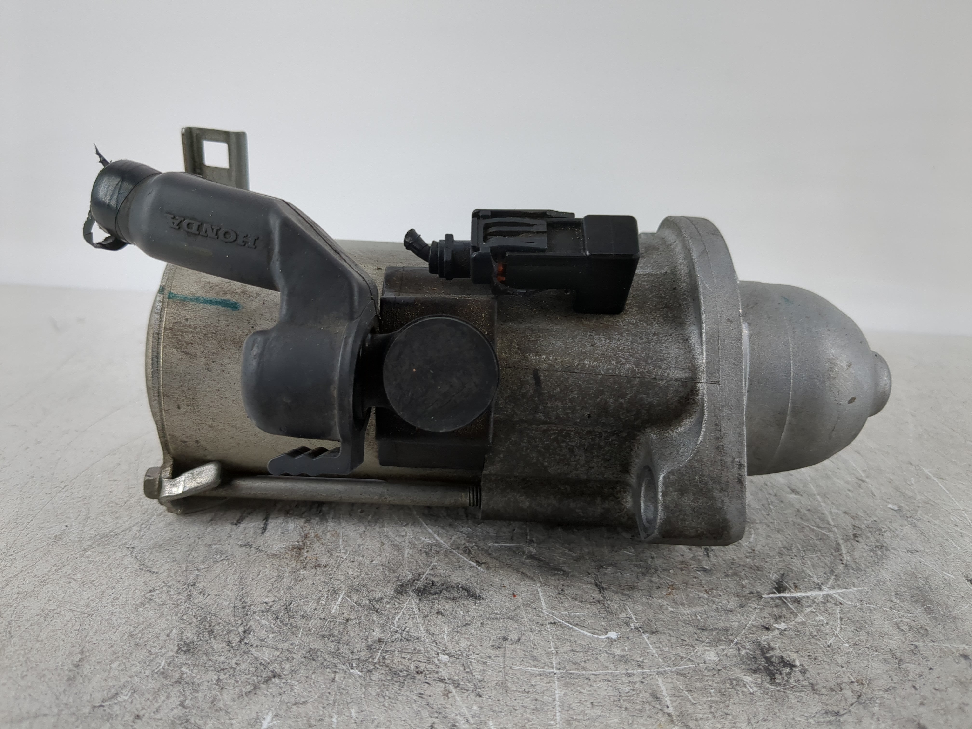 2013-2017 Honda Accord Car Starter Motor Solenoid OEM P/N:SM-74009 Fits Fits 2013 2014 2015 2016 2017 OEM Used Auto Parts - Oemusedautoparts1.com