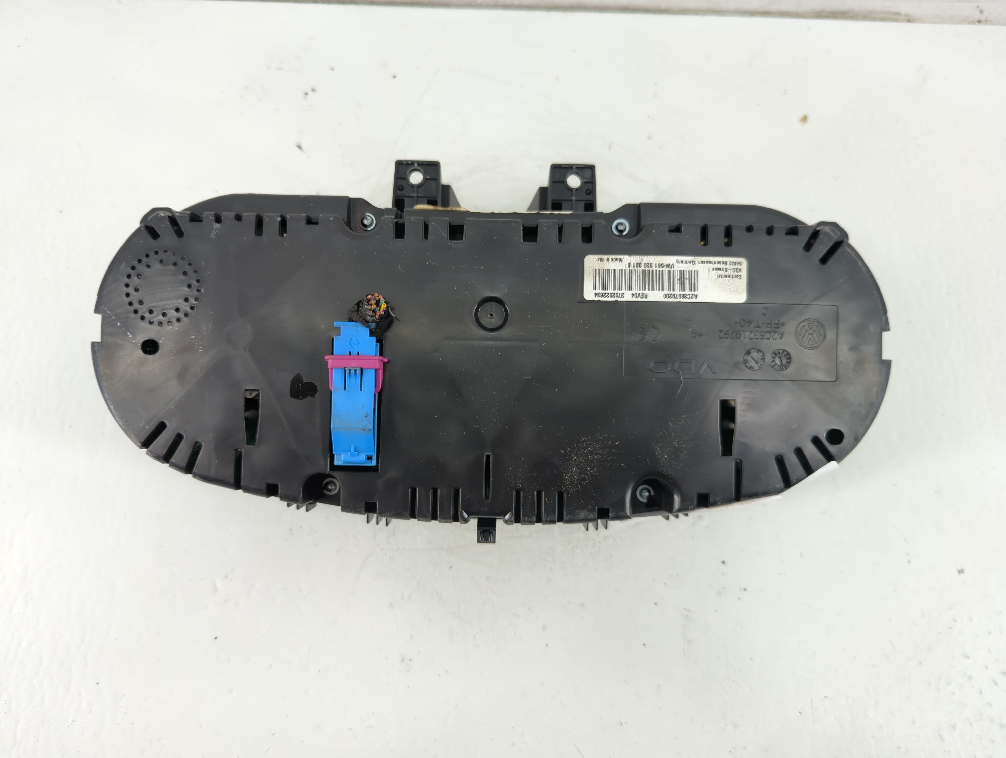 2016-2019 Volkswagen Passat Instrument Cluster Speedometer Gauges P/N:561 920 981 B Fits Fits 2016 2017 2018 2019 OEM Used Auto Parts - Oemusedautoparts1.com
