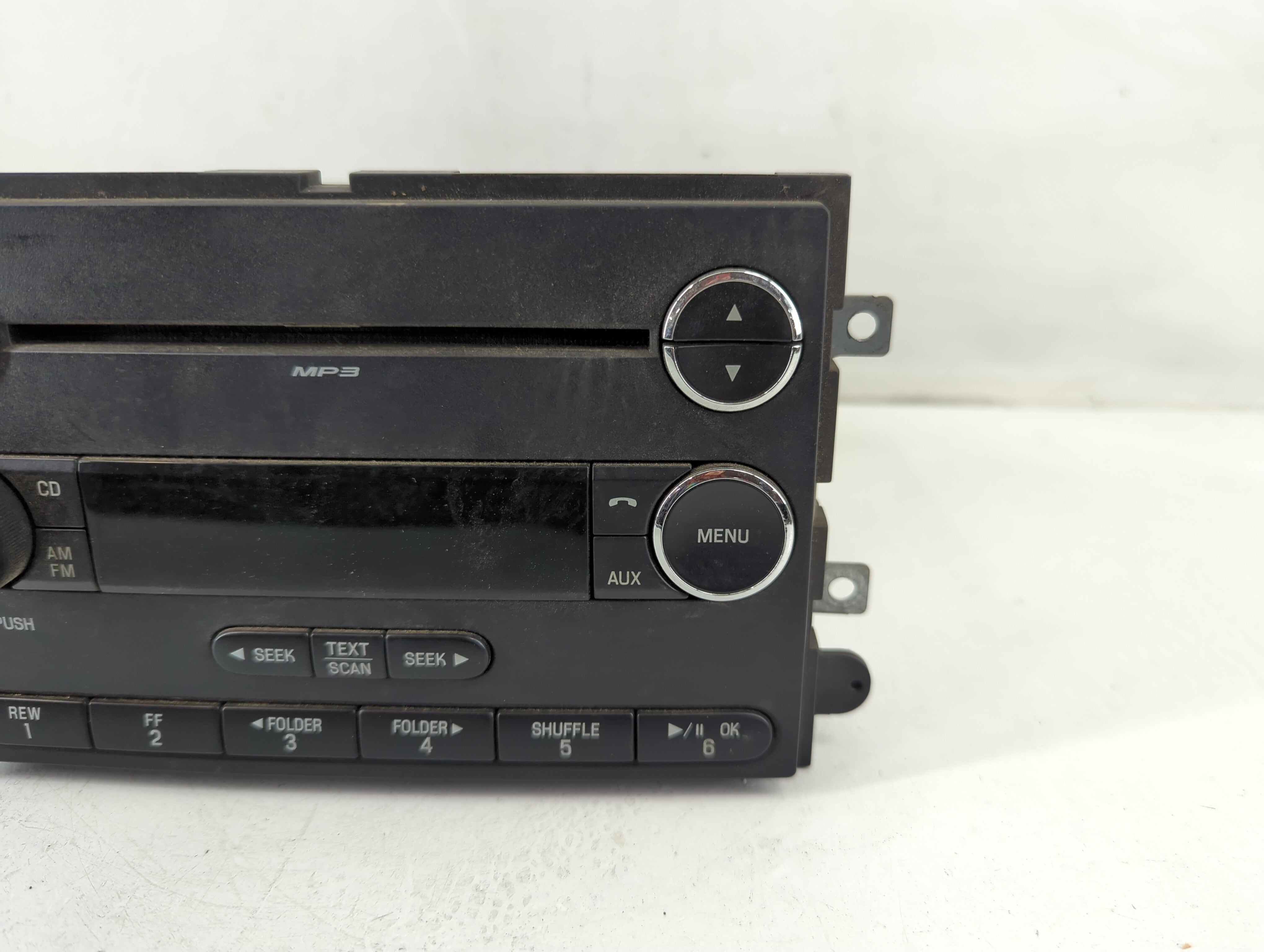 2008 Ford Mustang Radio AM FM Cd Player Receiver Replacement P/N:8R3T-18C869-AE Fits OEM Used Auto Parts - Oemusedautoparts1.com