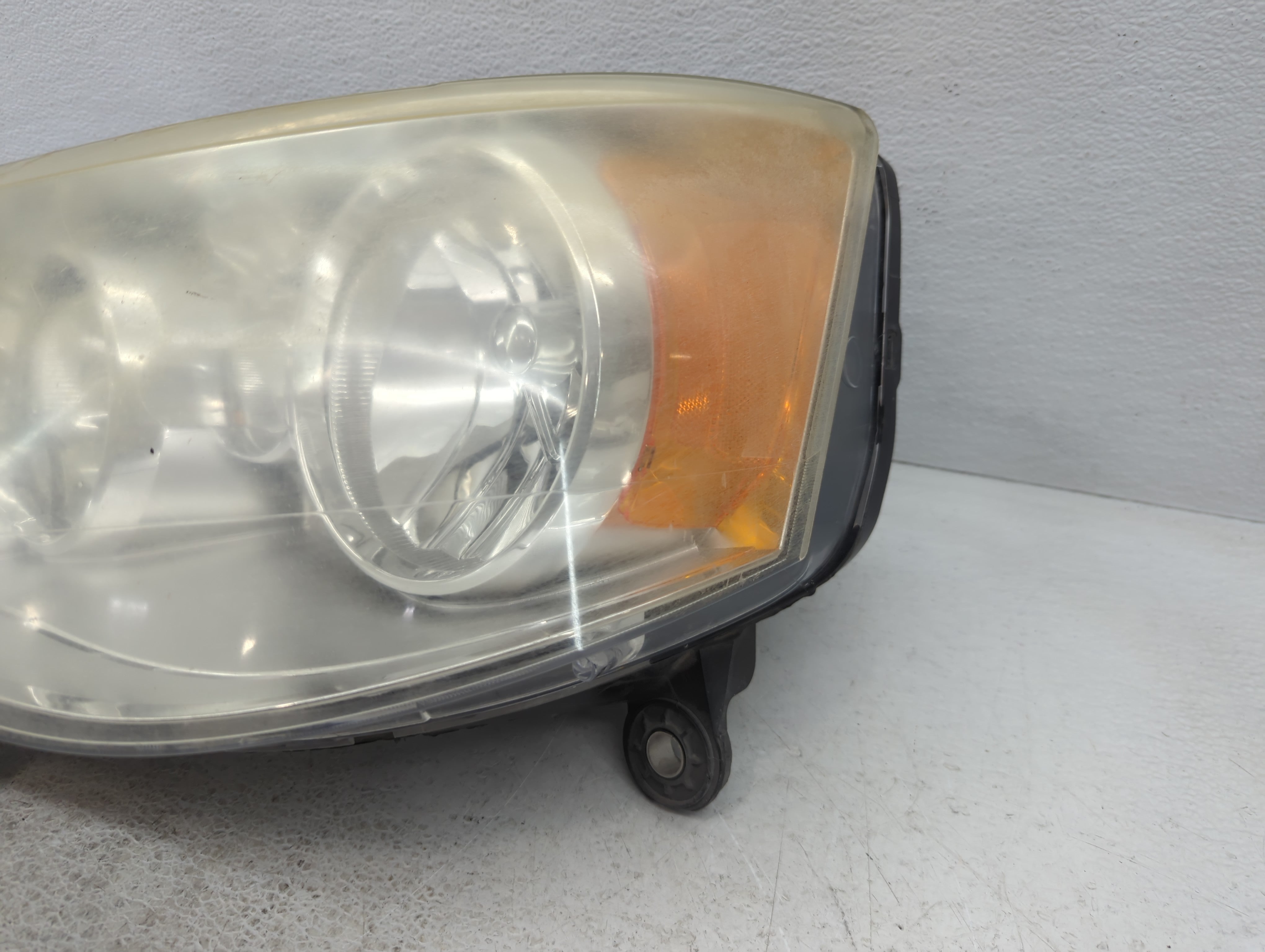 Dodge Caravan Driver Left Oem Head Light Headlight Lamp - Oemusedautoparts1.com