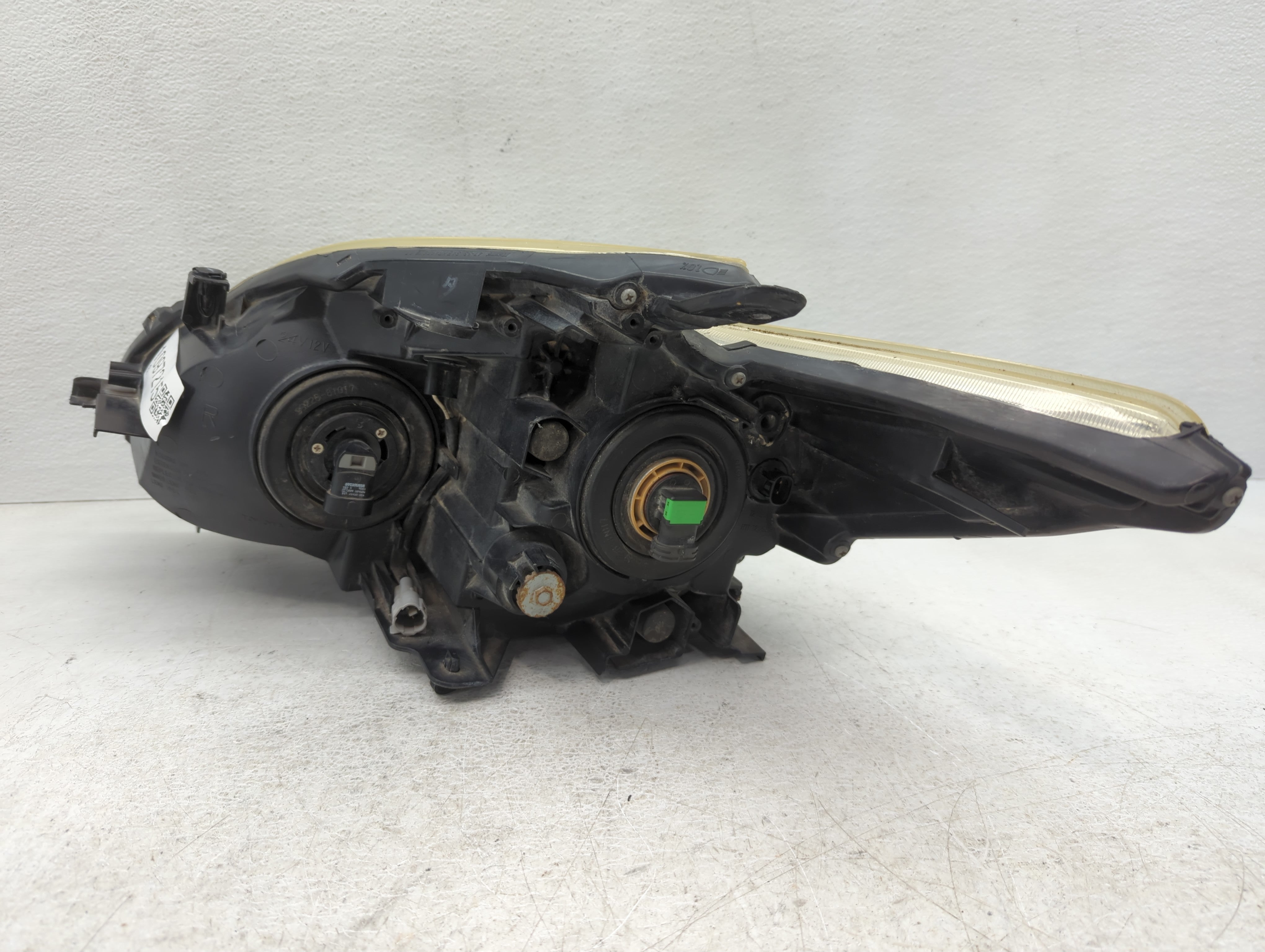 2010-2011 Toyota Prius Passenger Right Oem Head Light Headlight Lamp - Oemusedautoparts1.com