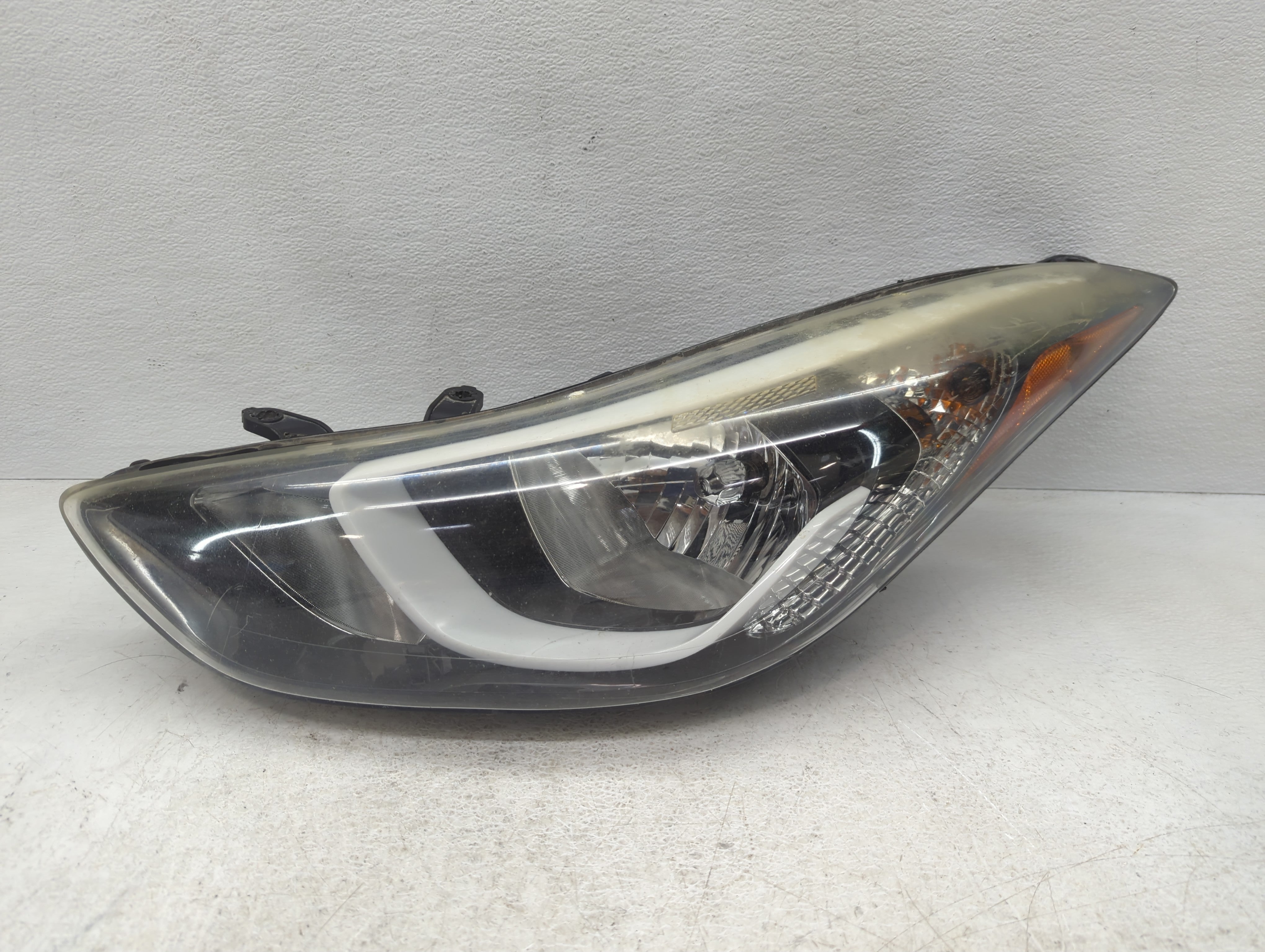 2014-2016 Hyundai Elantra Driver Left Oem Head Light Headlight Lamp - Oemusedautoparts1.com