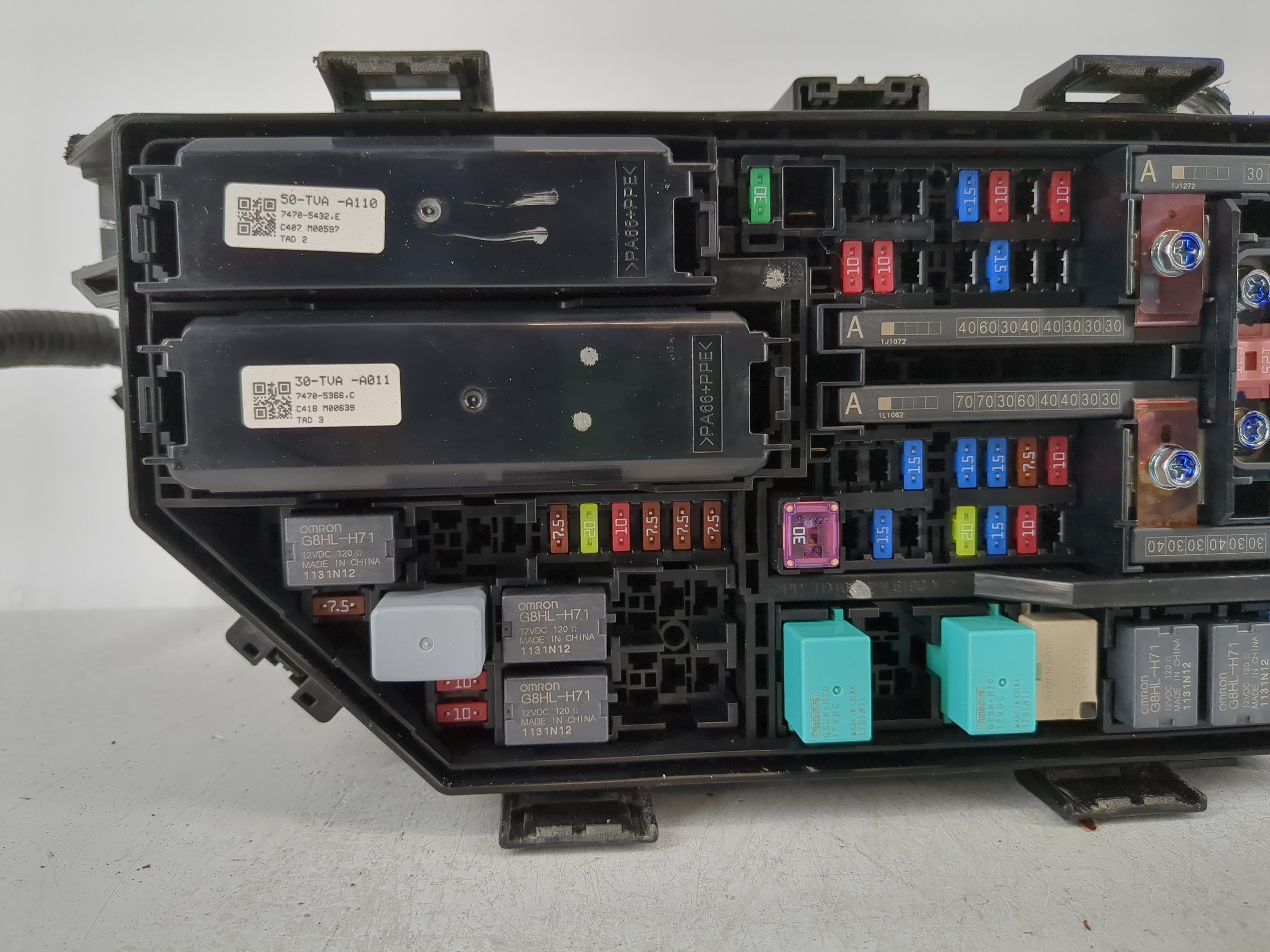 2021-2022 Honda Accord Fusebox Fuse Box Panel Relay Module P/N:30-TVA-A011 Fits Fits 2021 2022 OEM Used Auto Parts - Oemusedautoparts1.com