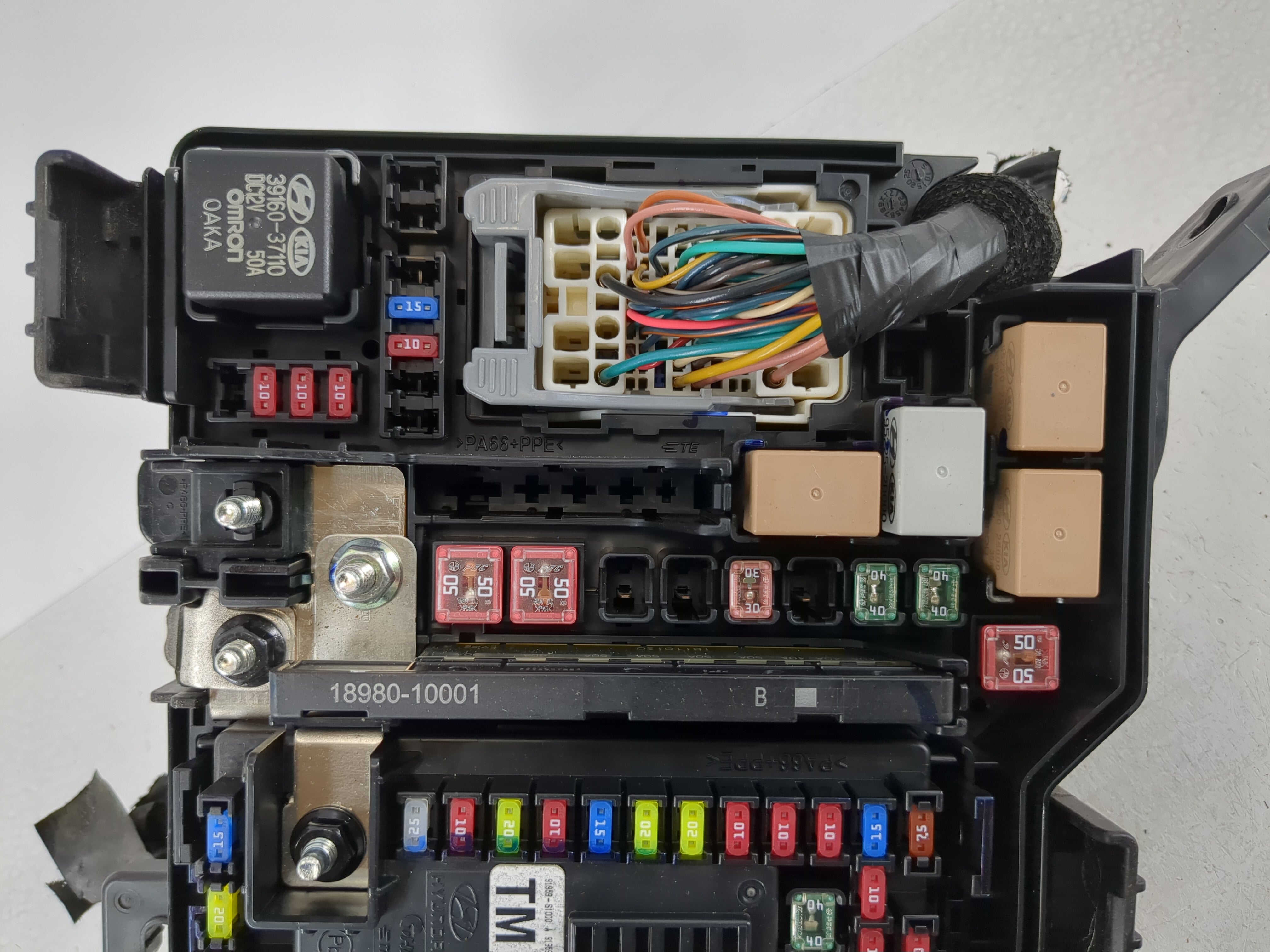 2019-2020 Hyundai Santa Fe Fusebox Fuse Box Panel Relay Module P/N:91956-S2021 Fits Fits 2019 2020 OEM Used Auto Parts - Oemusedautoparts1.com
