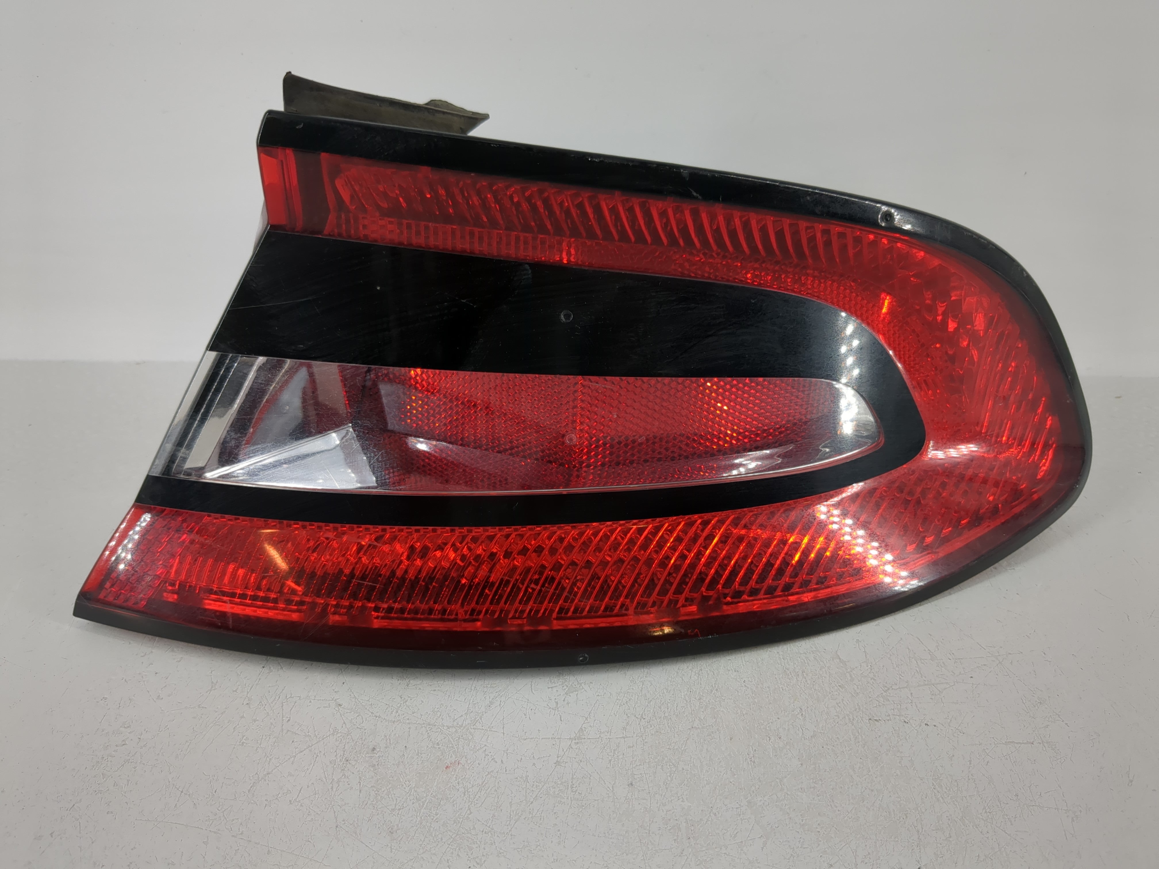 2013-2016 Dodge Dart Tail Light Assembly Passenger Right OEM P/N:68081394AC Fits Fits 2013 2014 2015 2016 OEM Used Auto Parts - Oemusedautoparts1.com