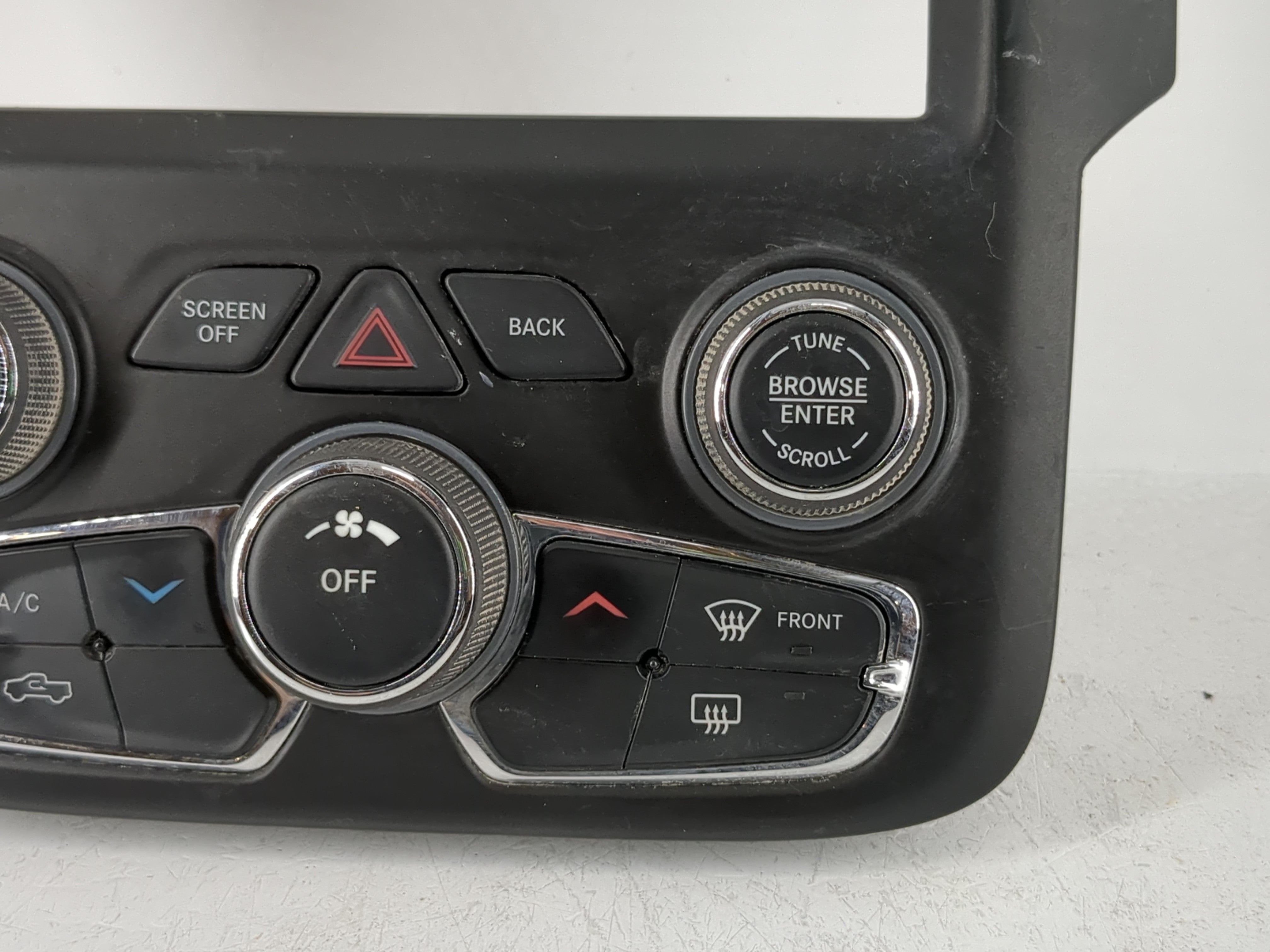 2015 Dodge Ram 1500 Climate Control Module Temperature AC/Heater Replacement P/N:1UJ96DX9AF Fits OEM Used Auto Parts - Oemusedautoparts1.com