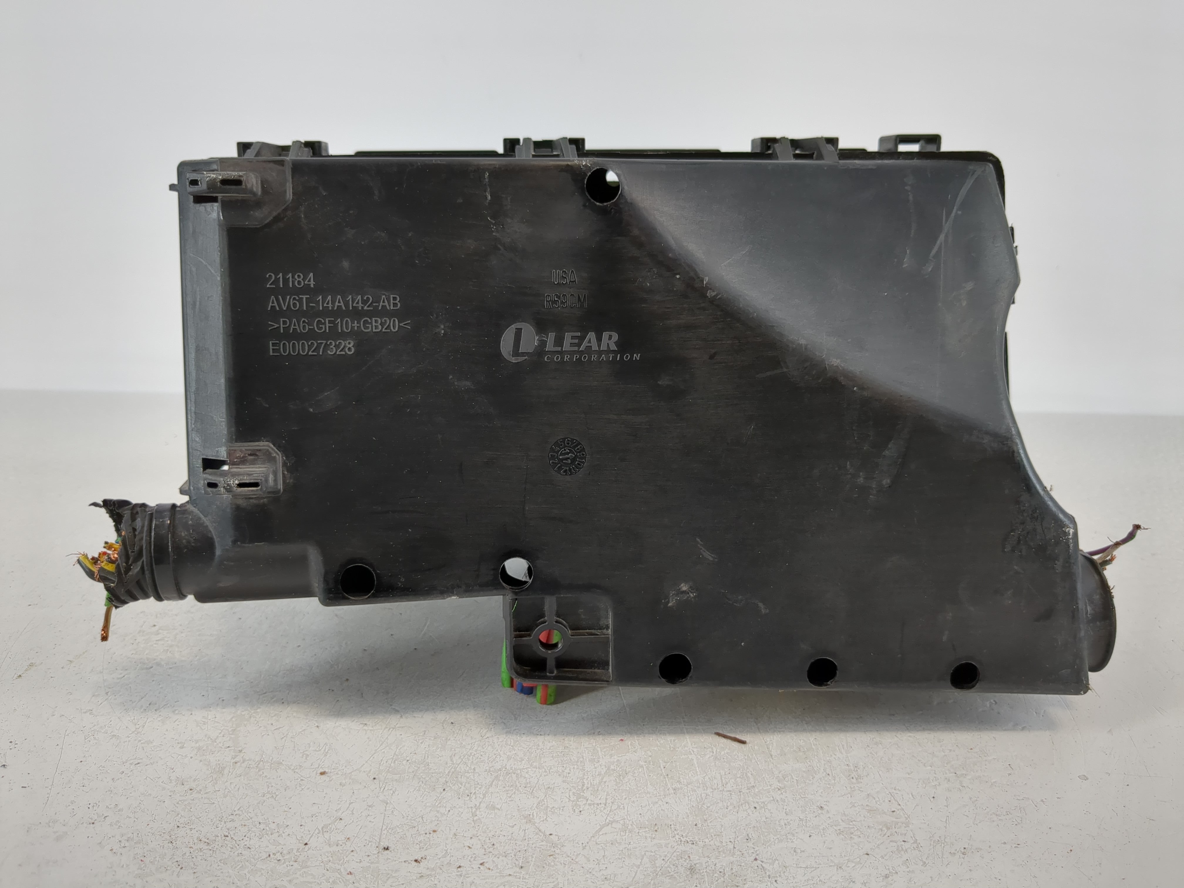 2018 Ford Escape Fusebox Fuse Box Panel Relay Module P/N:AV6T-14A067-AD Fits OEM Used Auto Parts - Oemusedautoparts1.com