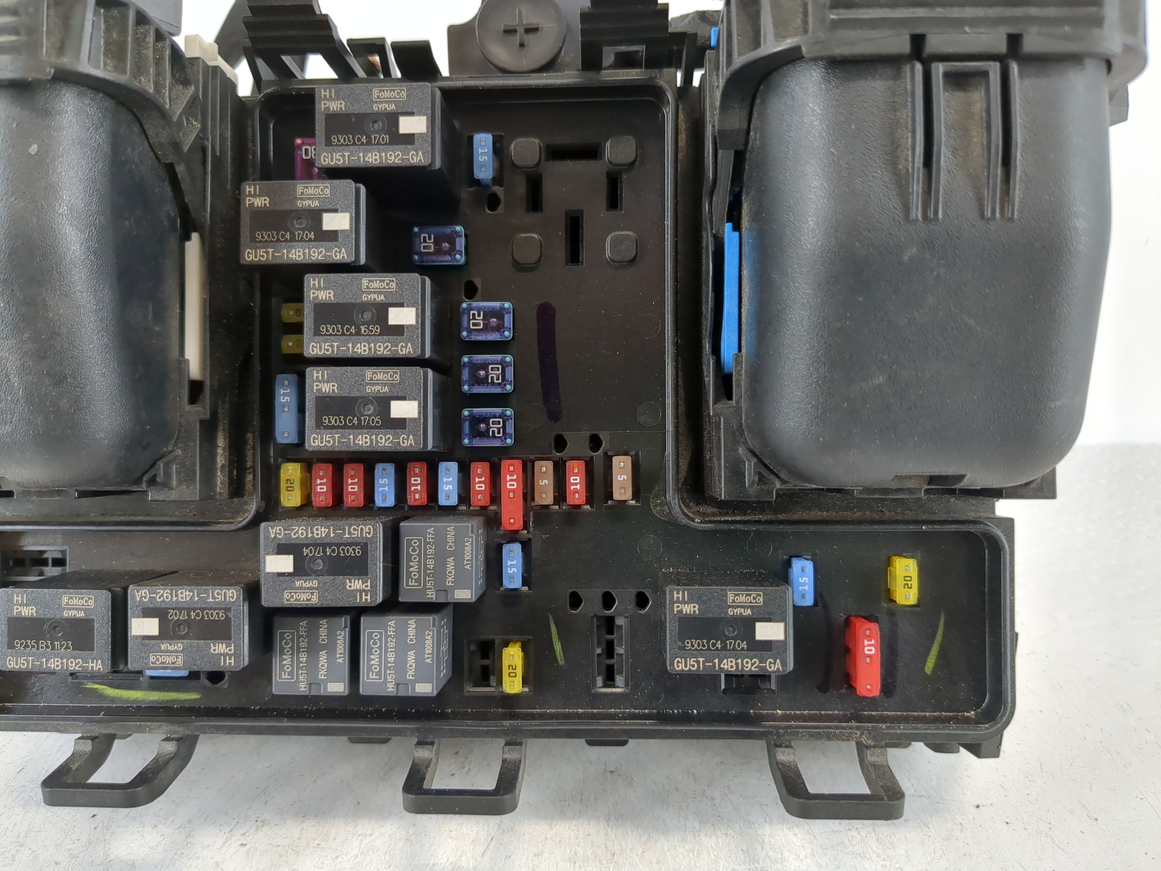 2019-2020 Ford Edge Fusebox Fuse Box Panel Relay Module P/N:GT2T-14A075AA Fits Fits 2019 2020 OEM Used Auto Parts - Oemusedautoparts1.com