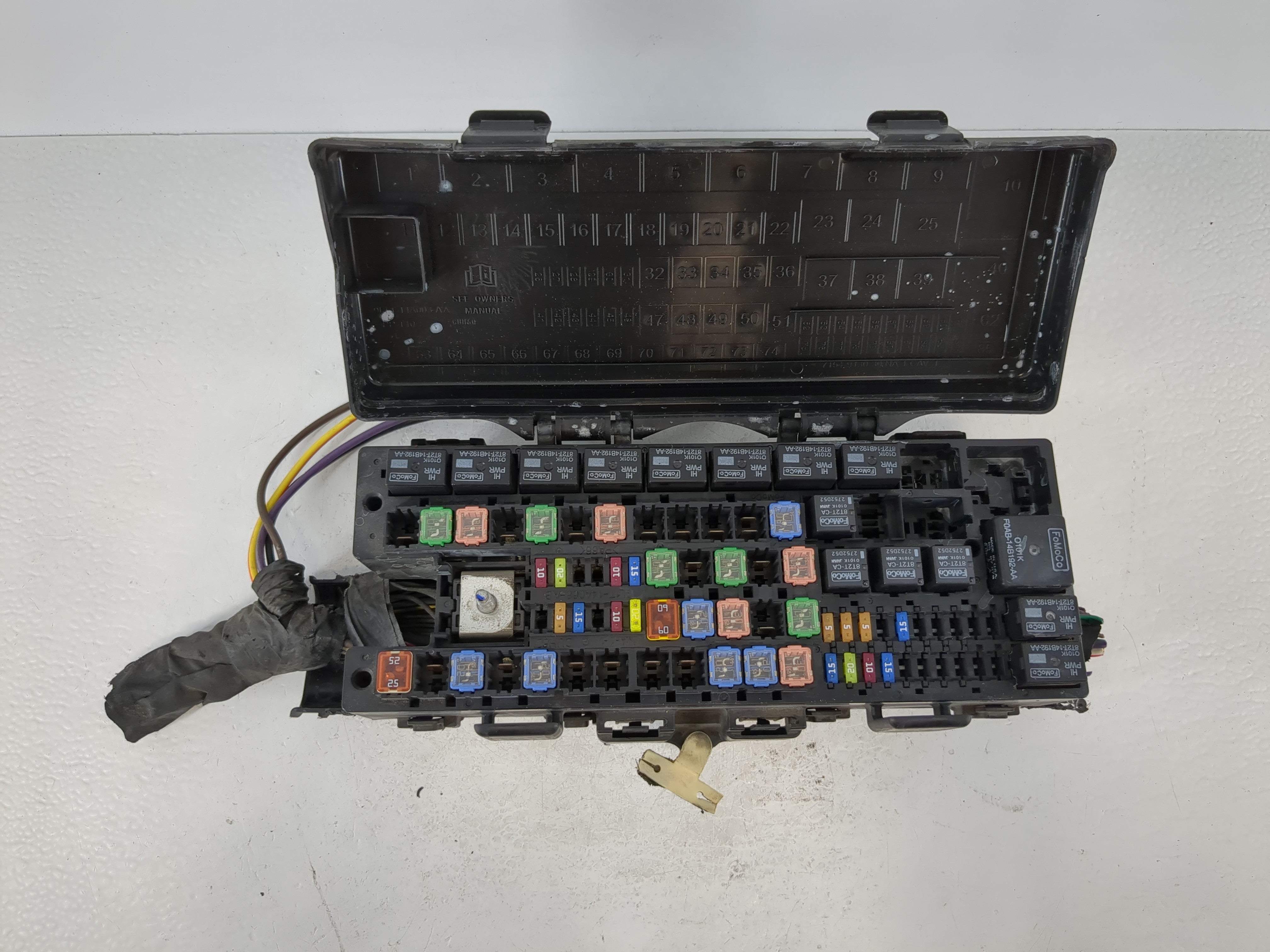 2011-2014 Ford F-150 Fusebox Fuse Box Panel Relay Module P/N:DL3T-12A581BAG DL3T-12A581BBG Fits Fits 2011 2012 2013 2014 OEM Used Auto Parts - Oemusedautoparts1.com