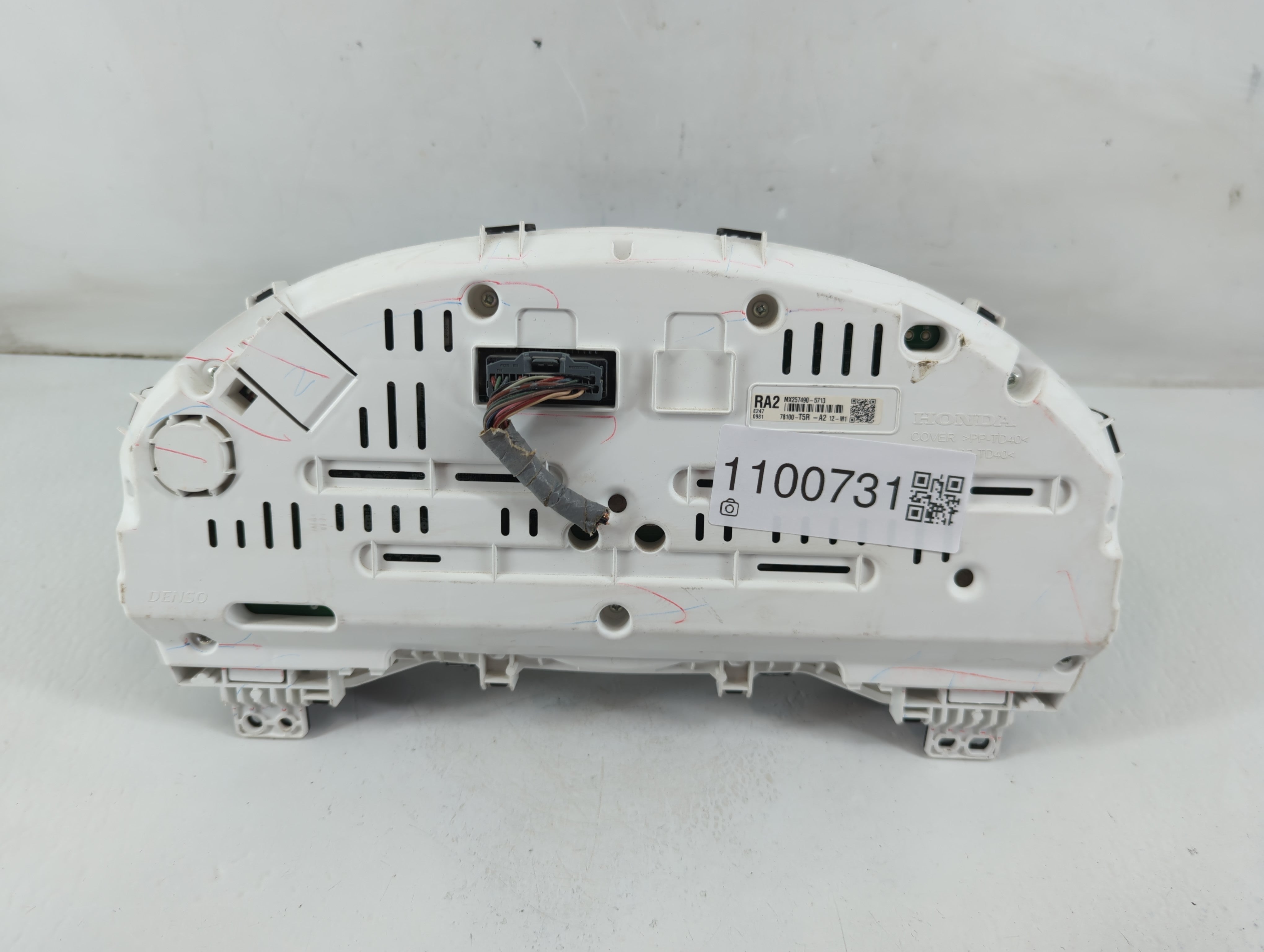 2015-2017 Honda Fit Instrument Cluster Speedometer Gauges P/N:MX257490-5713 78100-T5R-A2 Fits Fits 2015 2016 2017 OEM Used Auto Parts - Oemusedautoparts1.com