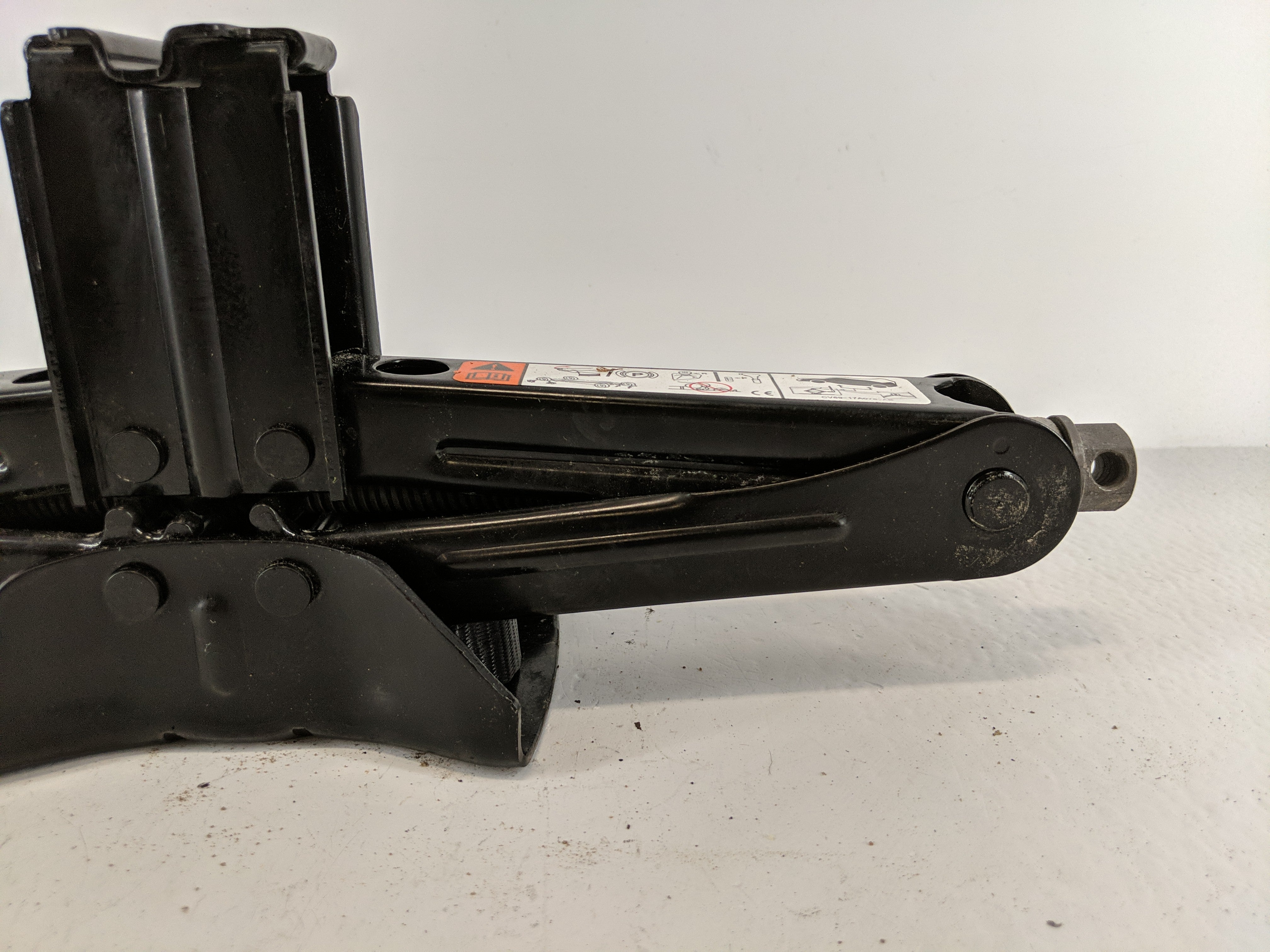 2016 Ford Escape Spare Scissor Car Jack - Oemusedautoparts1.com