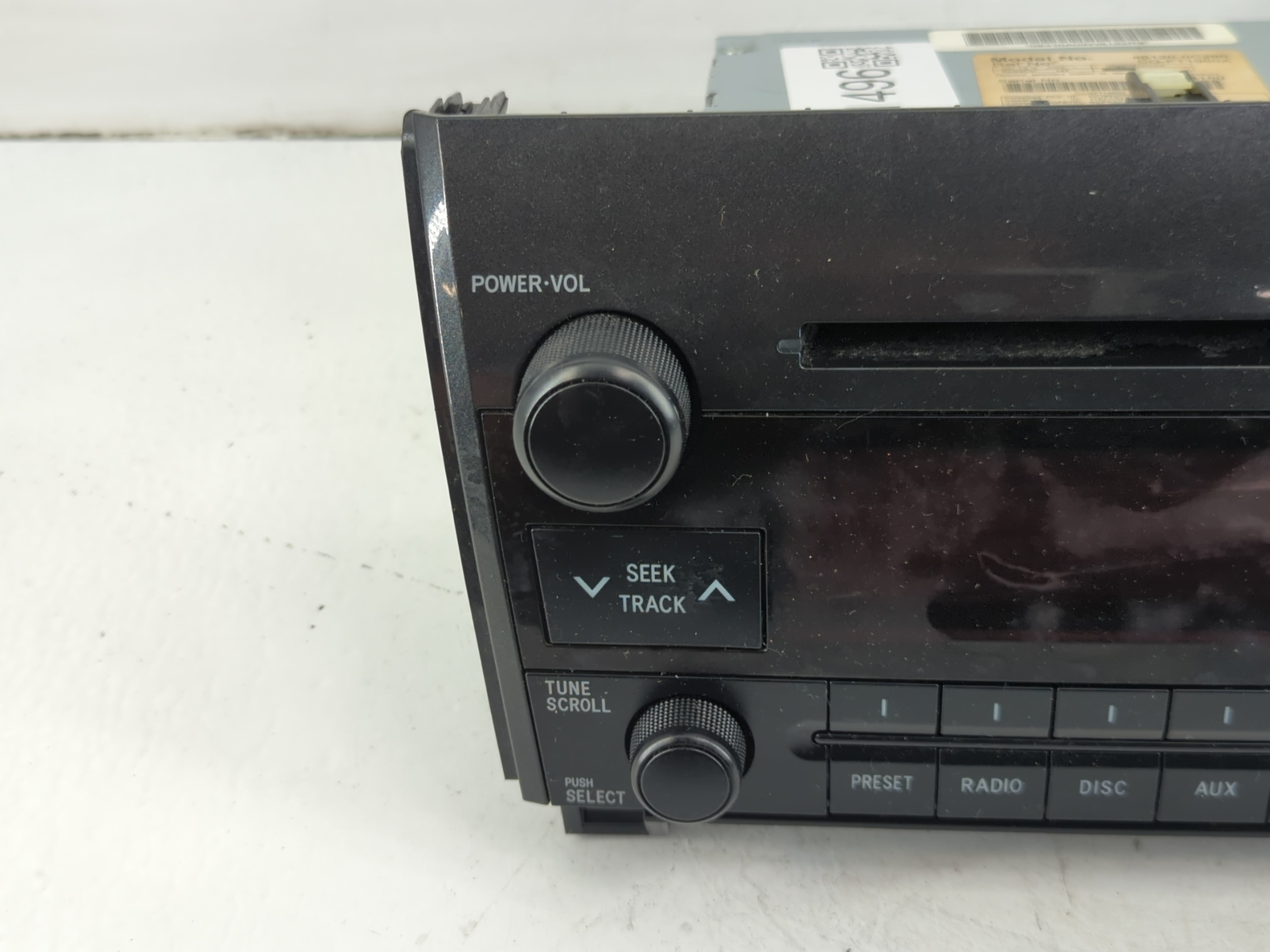 2010-2013 Toyota Tundra Radio AM FM Cd Player Receiver Replacement P/N:86120-0C290 Fits Fits 2010 2011 2012 2013 OEM Used Auto Parts - Oemusedautoparts1.com