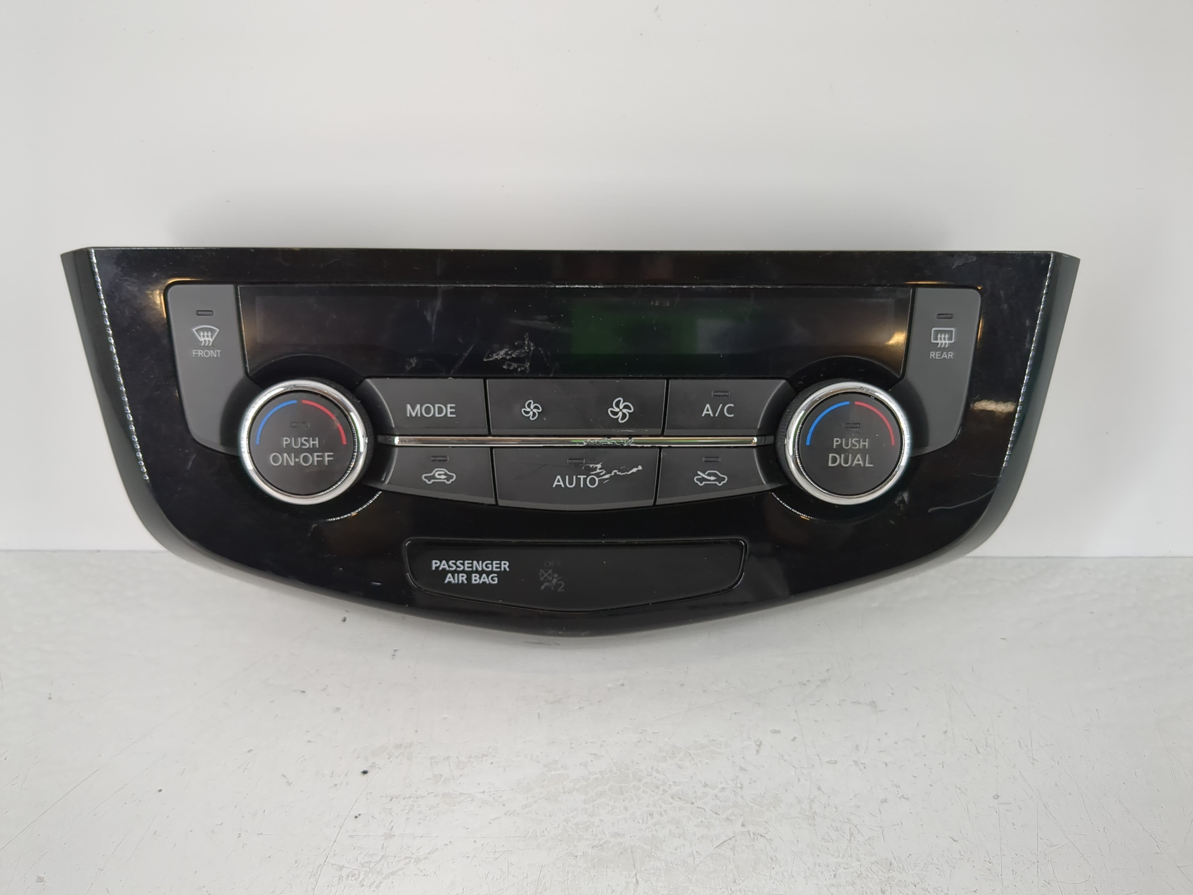 2014-2016 Nissan Rogue Climate Control Module Temperature AC/Heater Replacement P/N:27500 4BA0A Fits Fits 2014 2015 2016 OEM Used Auto Parts - Oemusedautoparts1.com