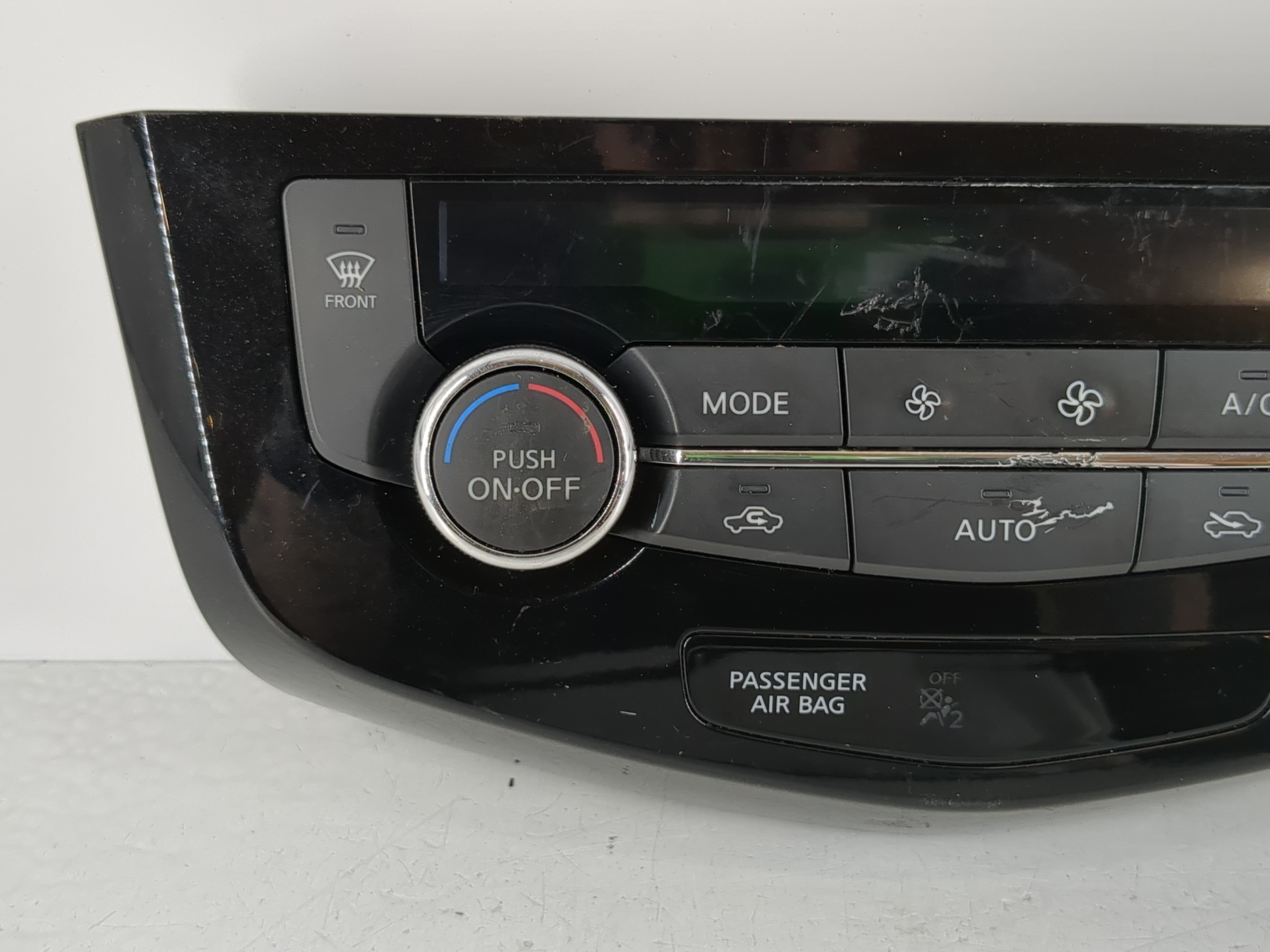 2014-2016 Nissan Rogue Climate Control Module Temperature AC/Heater Replacement P/N:27500 4BA0A Fits Fits 2014 2015 2016 OEM Used Auto Parts - Oemusedautoparts1.com