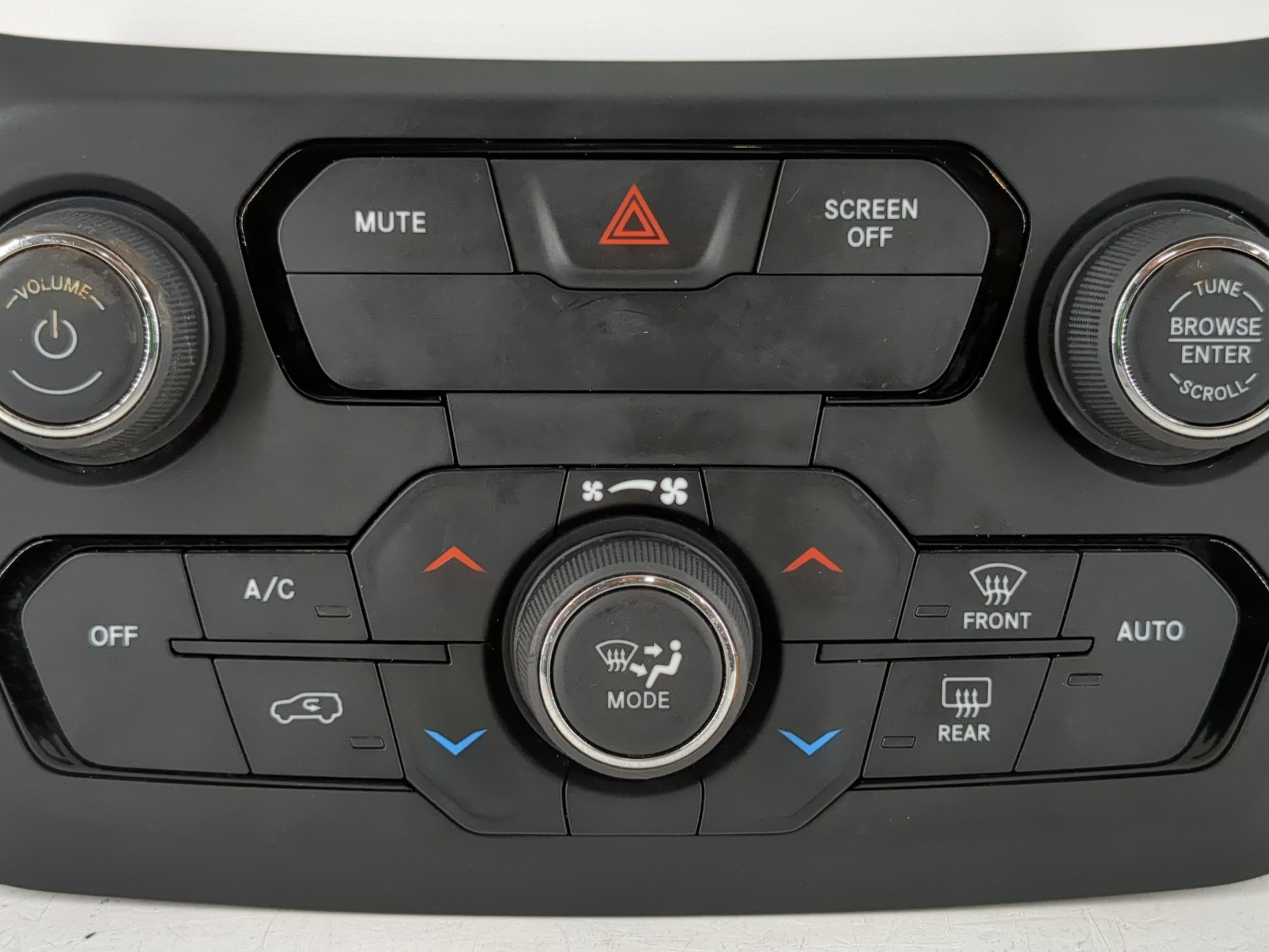 2018-2020 Jeep Renegade Climate Control Module Temperature AC/Heater Replacement P/N:07356941380 Fits Fits 2018 2019 2020 OEM Used Auto Parts - Oemusedautoparts1.com